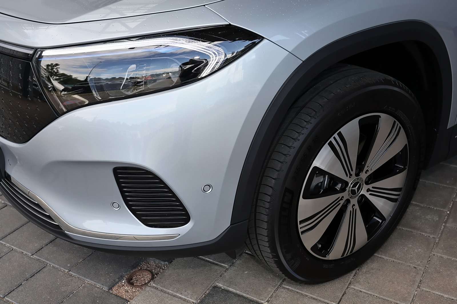 Mercedes-Benz EQA