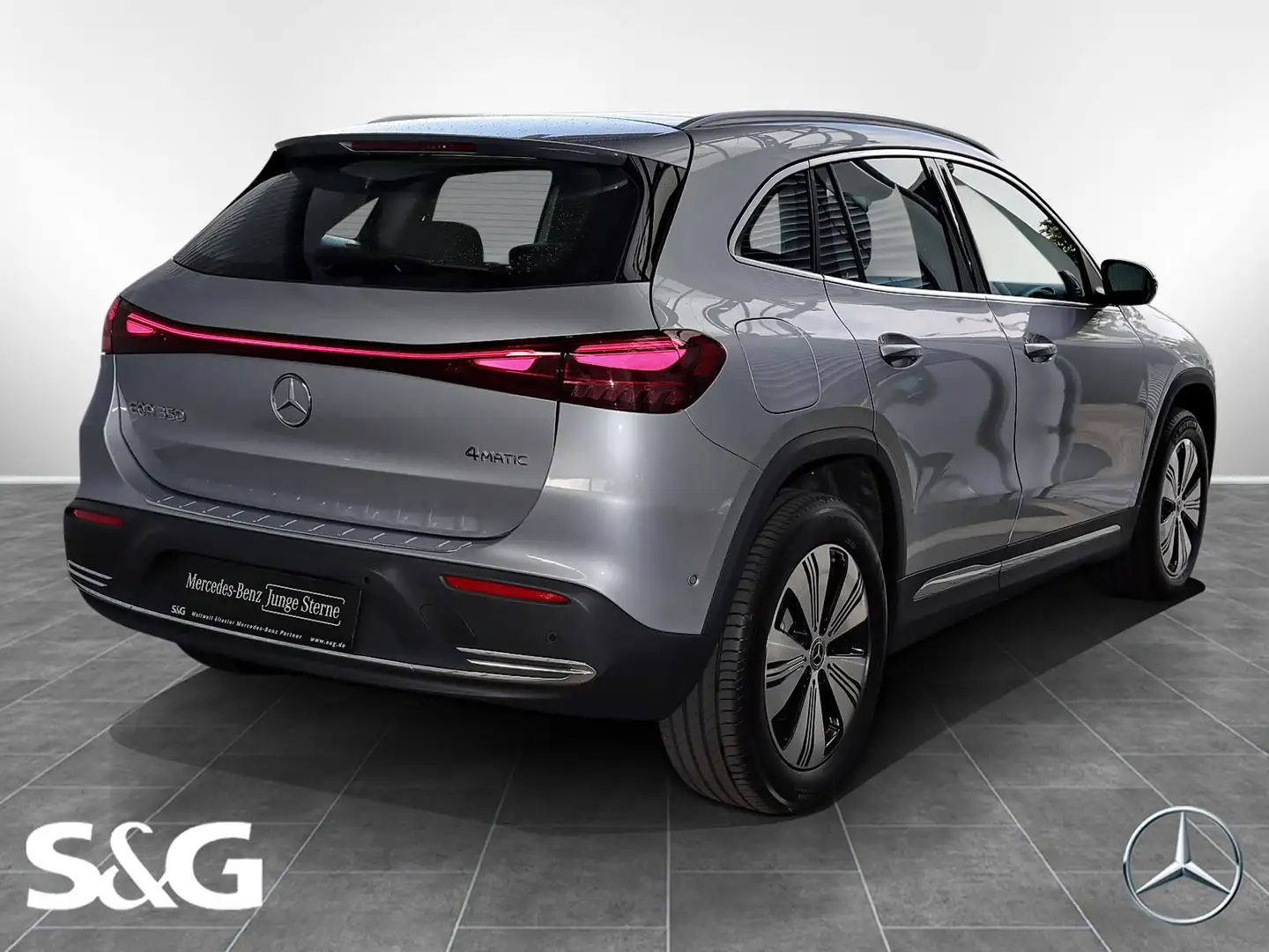 Mercedes-Benz EQA 4M KAMERA+TOTWINKEL+PANORAMA+CARPLAY+18" Silber - 2