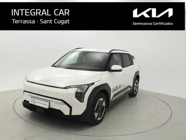 Kia EV3 Earth Long Range