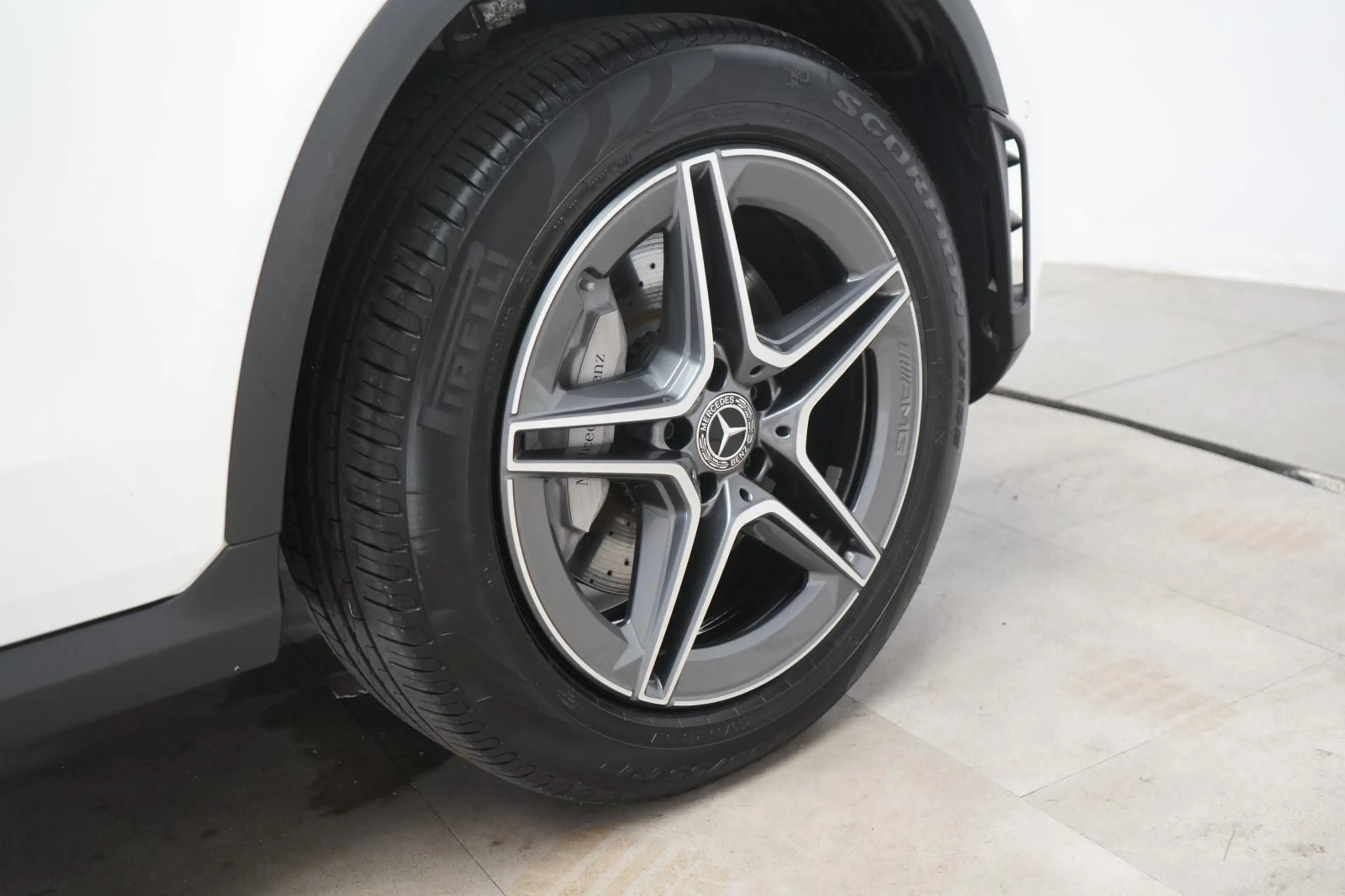 Mercedes-Benz GLC 300 e 4Matic 9G-Tronic Pano/Leder/360Kamera/ — photo 15