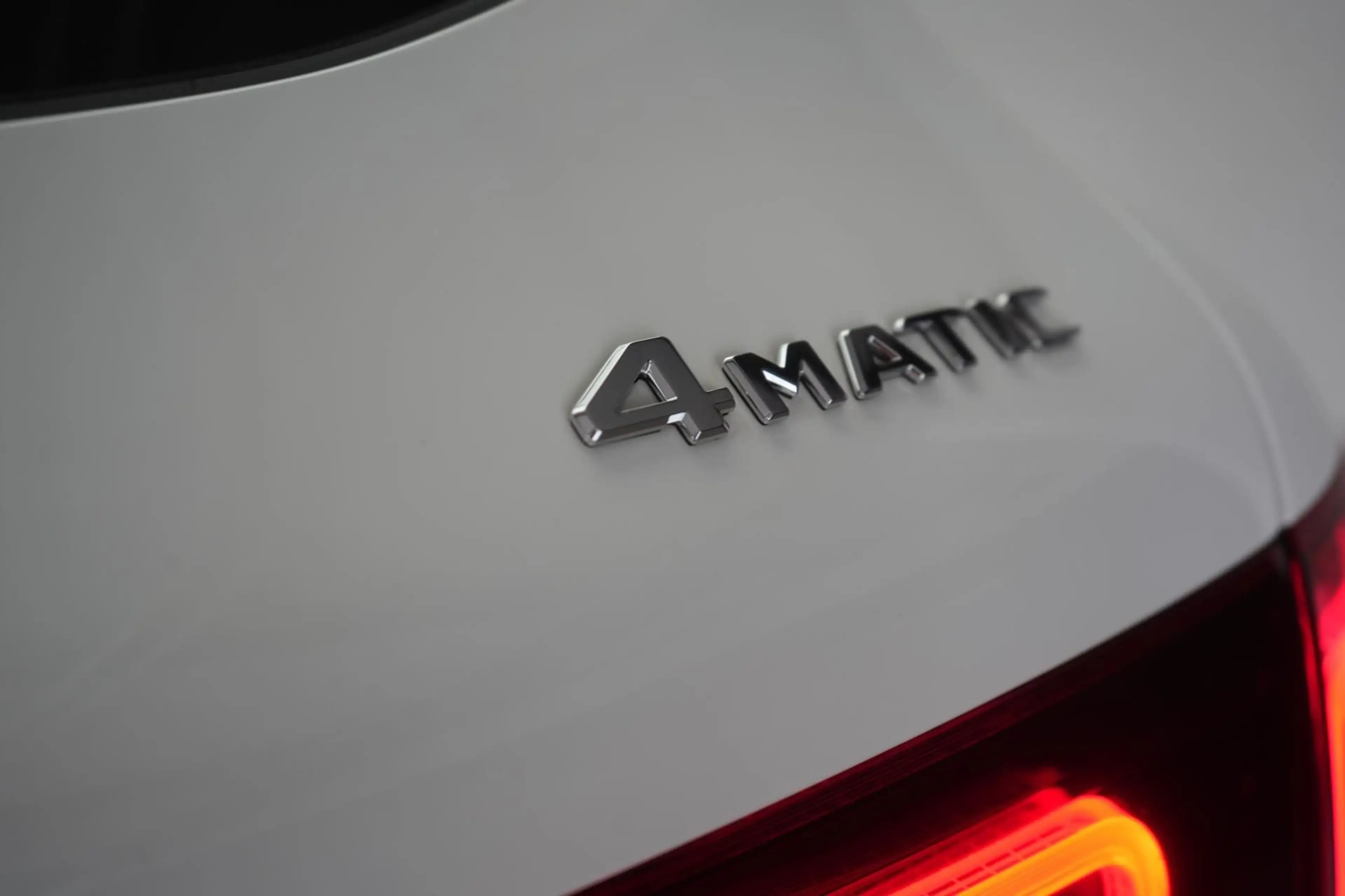 Mercedes-Benz GLC 300 e 4Matic 9G-Tronic Pano/Leder/360Kamera/ — photo 7
