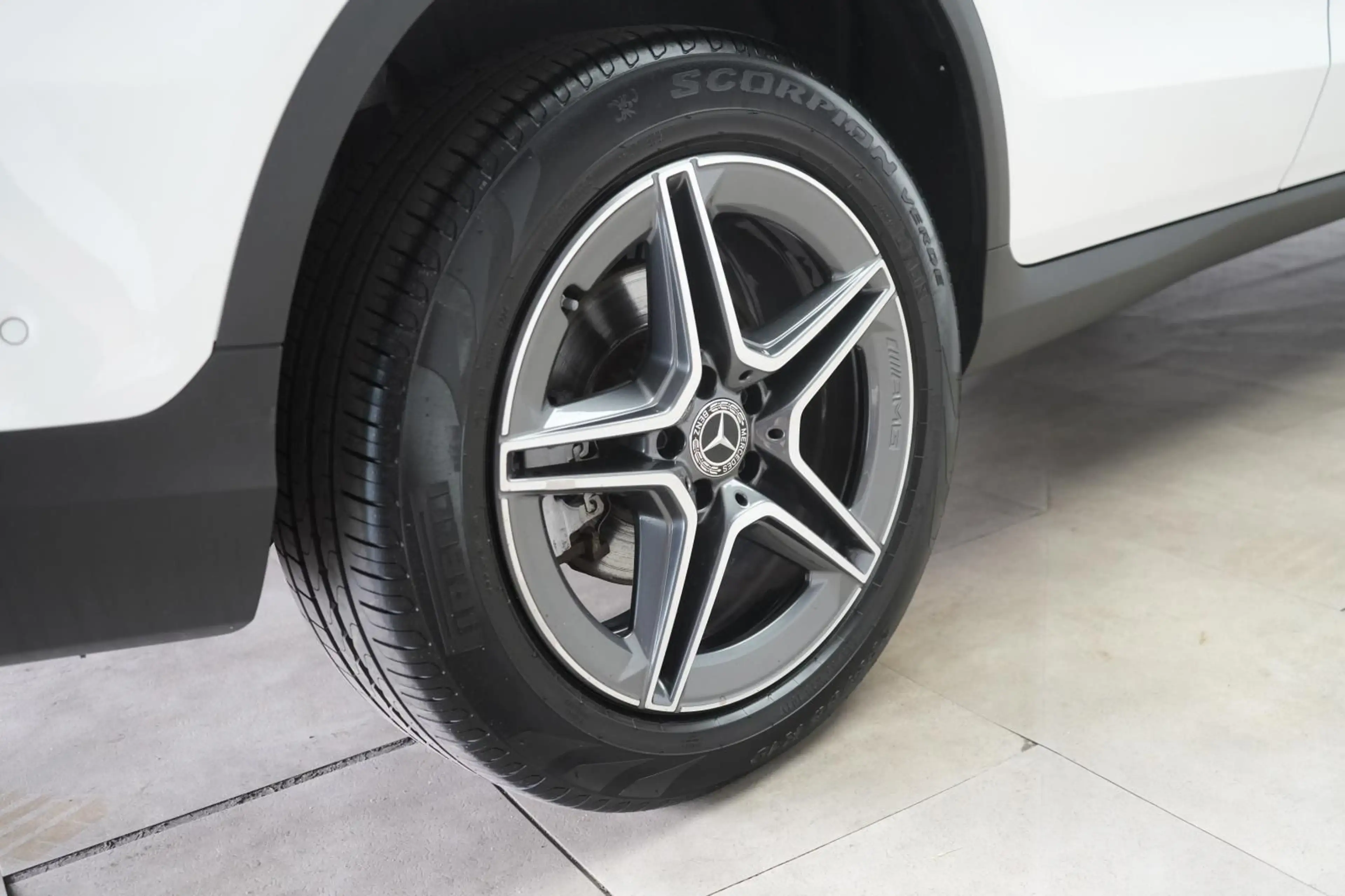 Mercedes-Benz GLC 300 e 4Matic 9G-Tronic Pano/Leder/360Kamera/ — photo 14