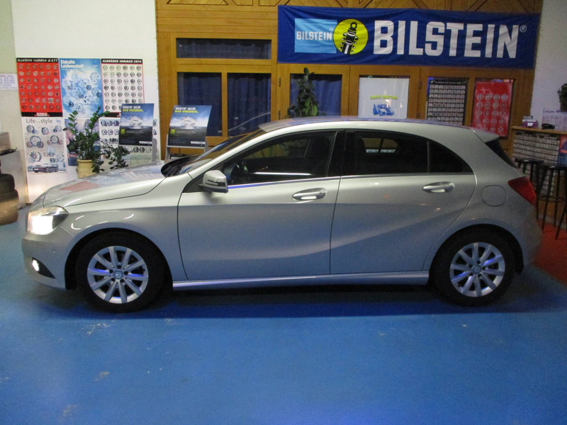 Mercedes-Benz A 180 (BlueEFFICIENCY)Original 53.000 km Top Zustand — photo 12