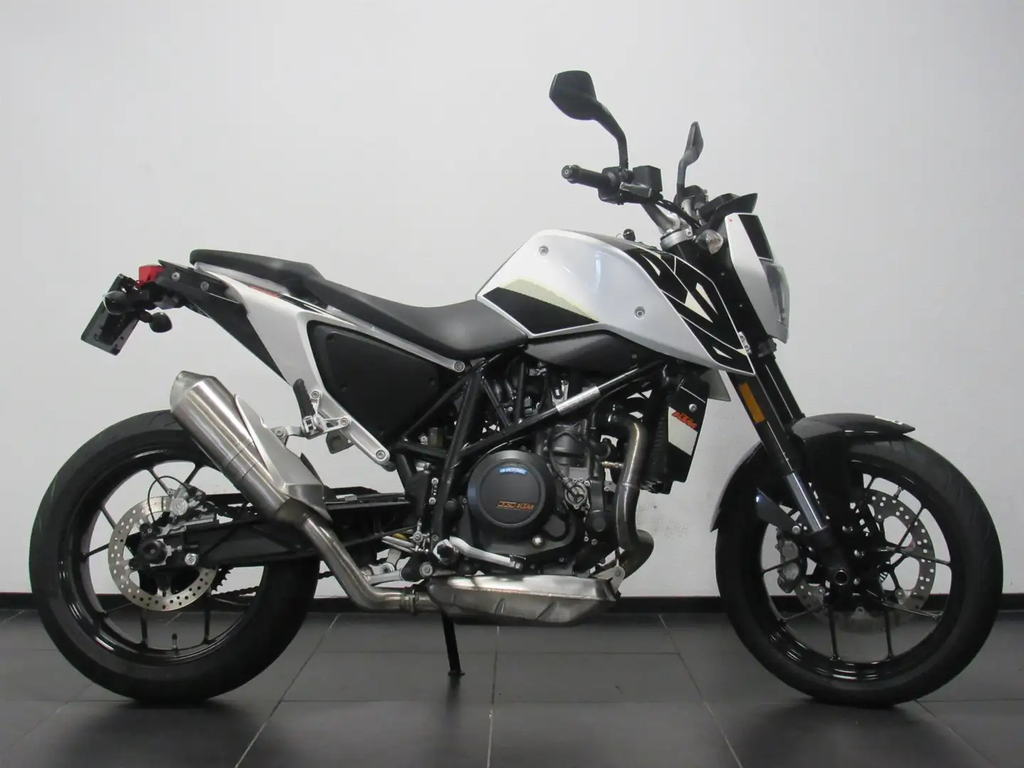 KTM 690 Duke ABS Blanco - 1