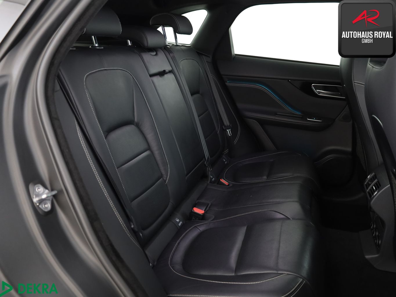 Jaguar F-Pace F-Pace 25t AWD R SPORT PANO,DIG.TACHO,ACC,KAMERA — photo 13