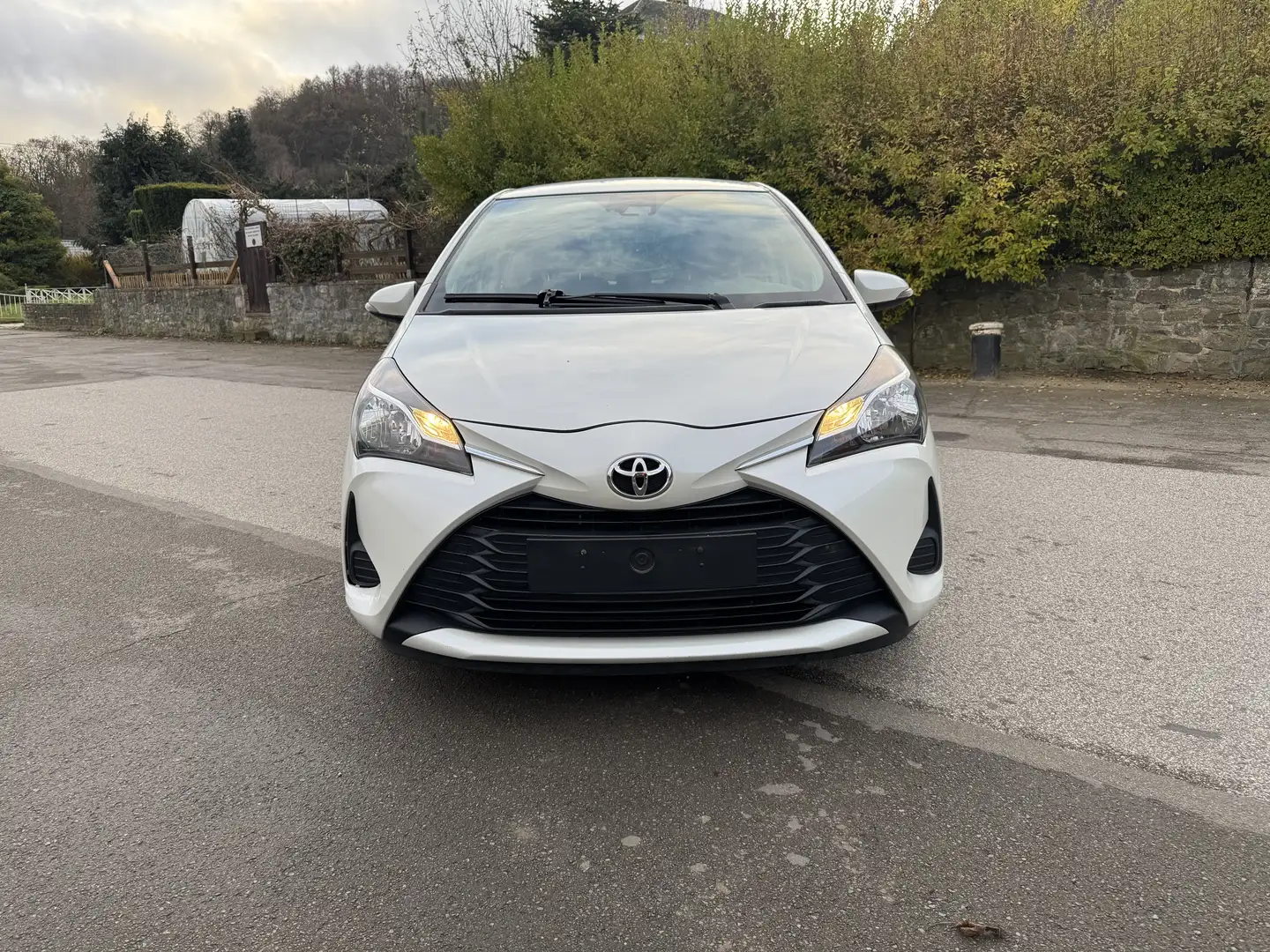 Toyota Yaris 69 VVT-i Active 80000km Garantie Wit - 2