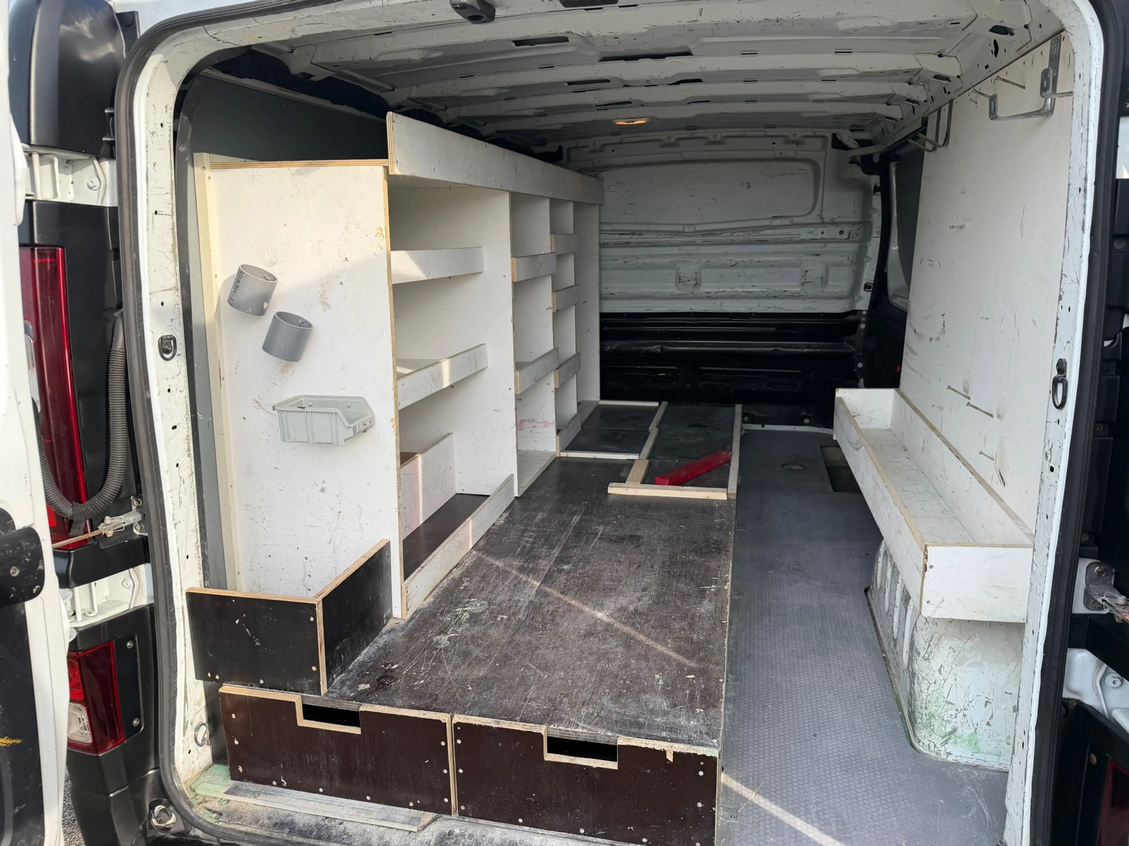 Renault Trafic 1.6 dCi T29 L1H1 Comfort Energy — photo 12