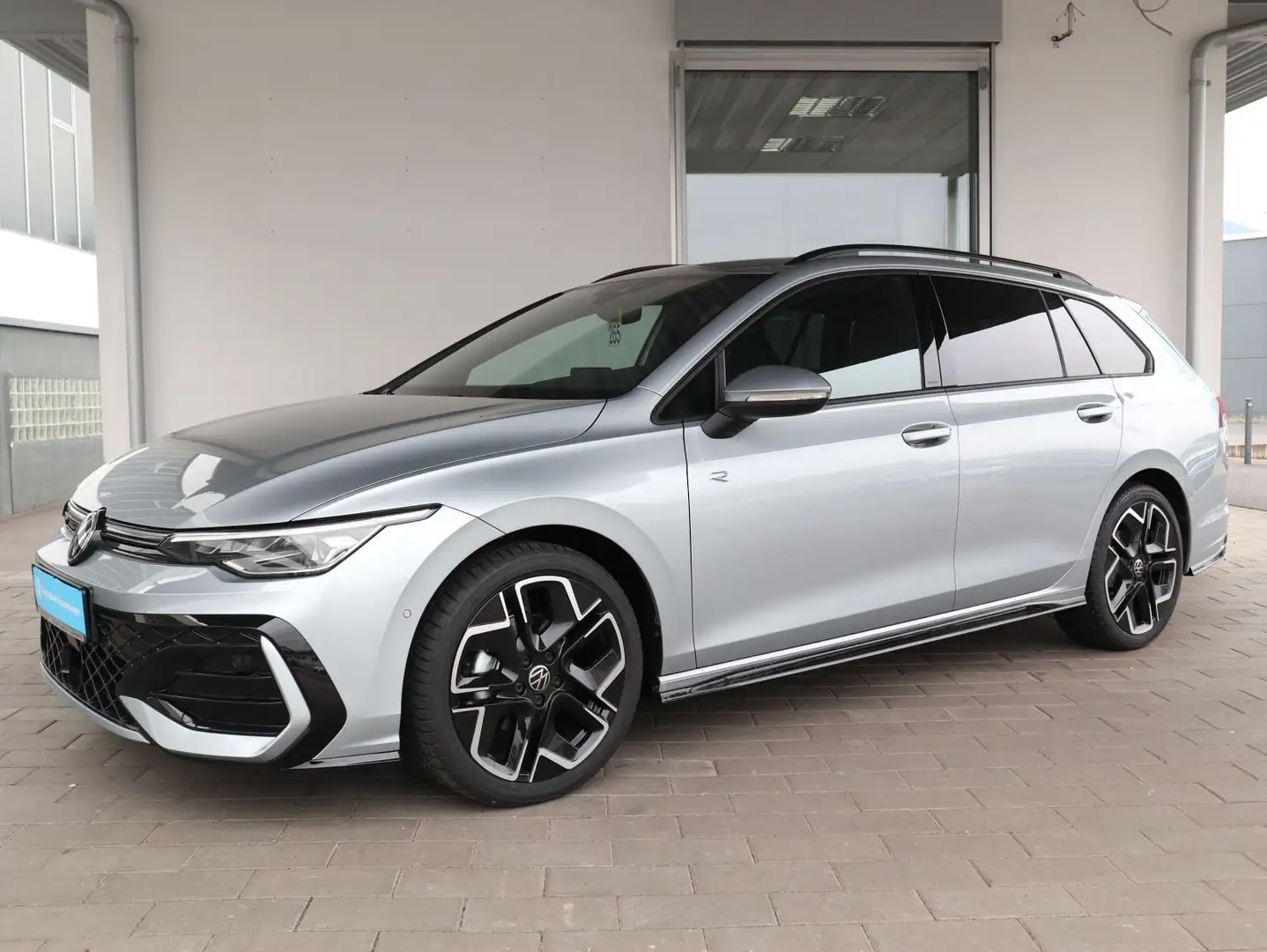 Volkswagen Golf Variant R-Line 1.5 eTSI DSG LED PLUS ACC 18 Silber - 2
