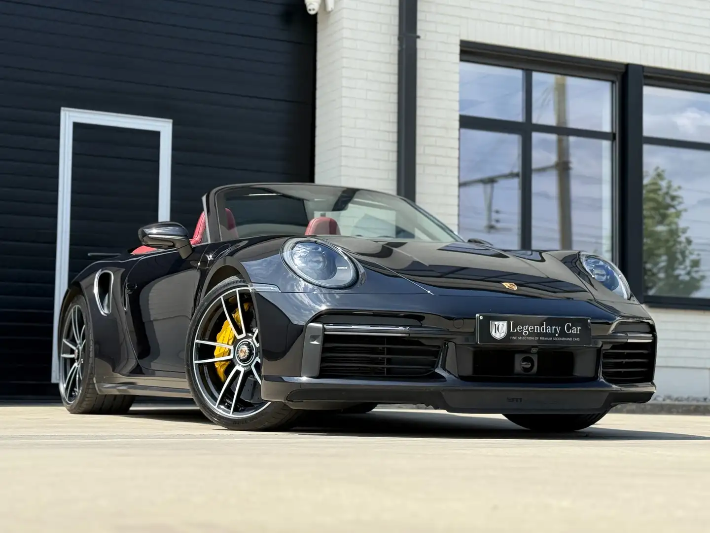Porsche 992 3.8i " Turbo-S " 650 hp Zwart - 1