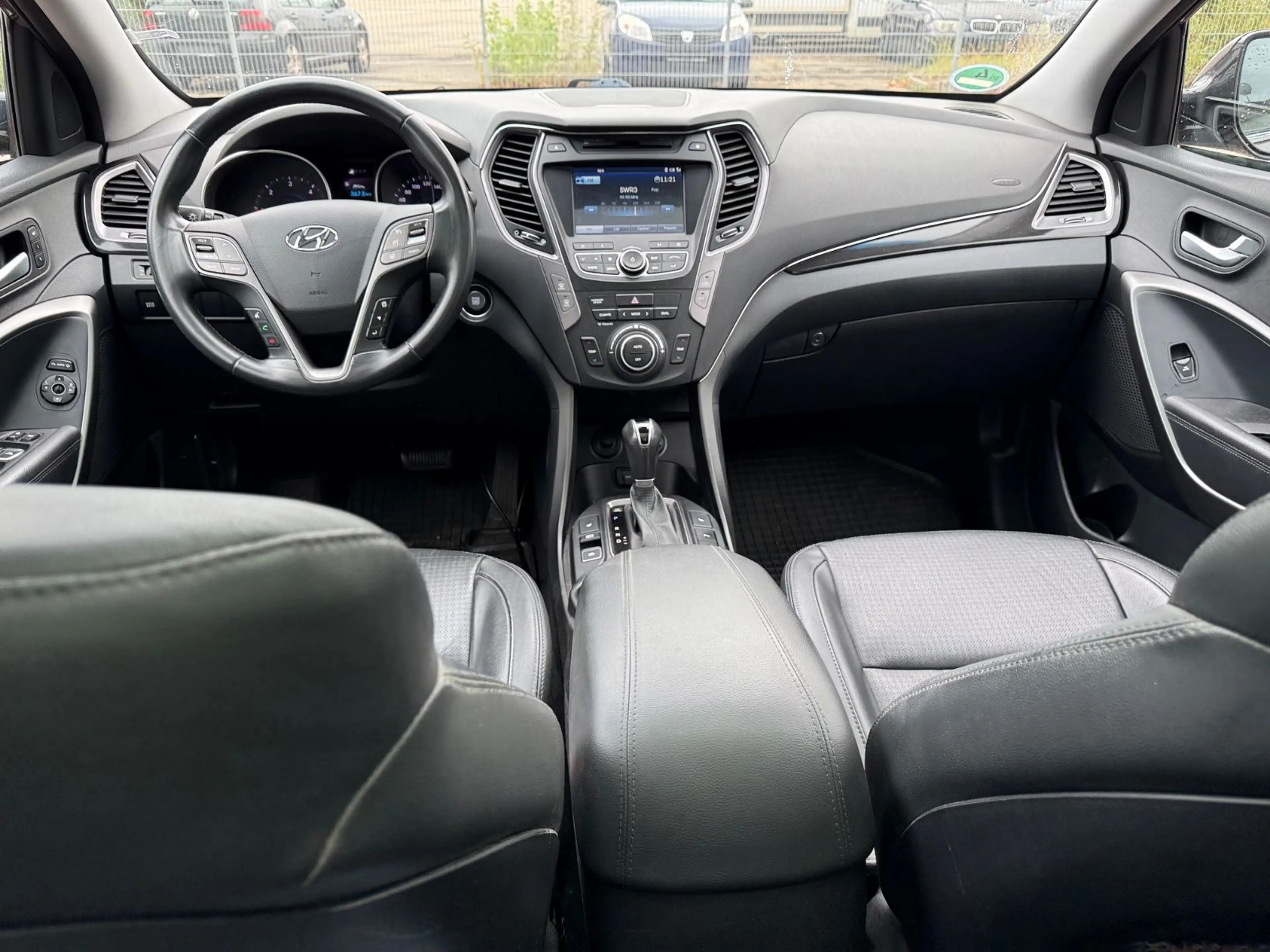 Hyundai SANTA FE Premium 4WD Vollausstattung Panorama — photo 7