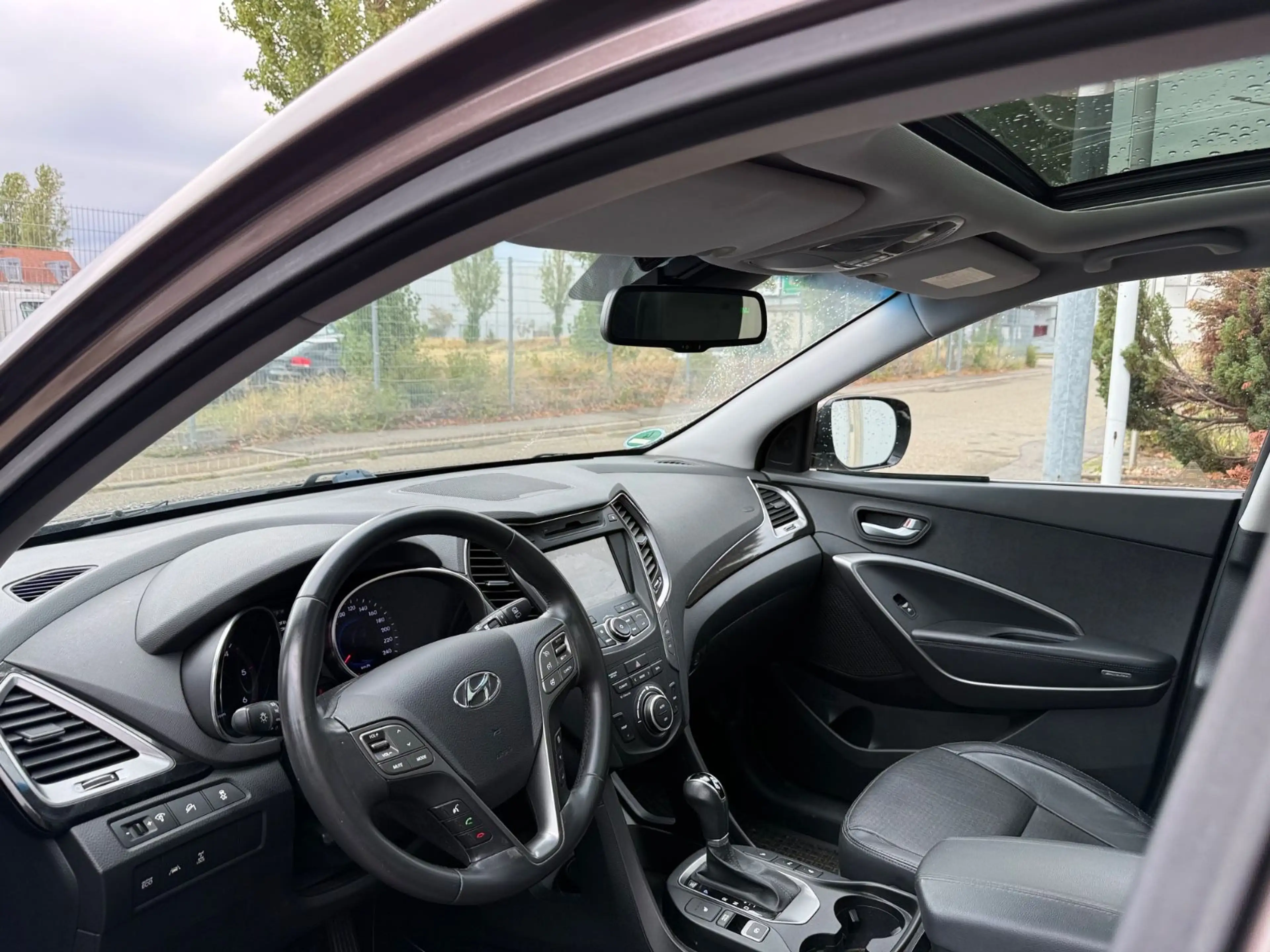 Hyundai SANTA FE Premium 4WD Vollausstattung Panorama — photo 10