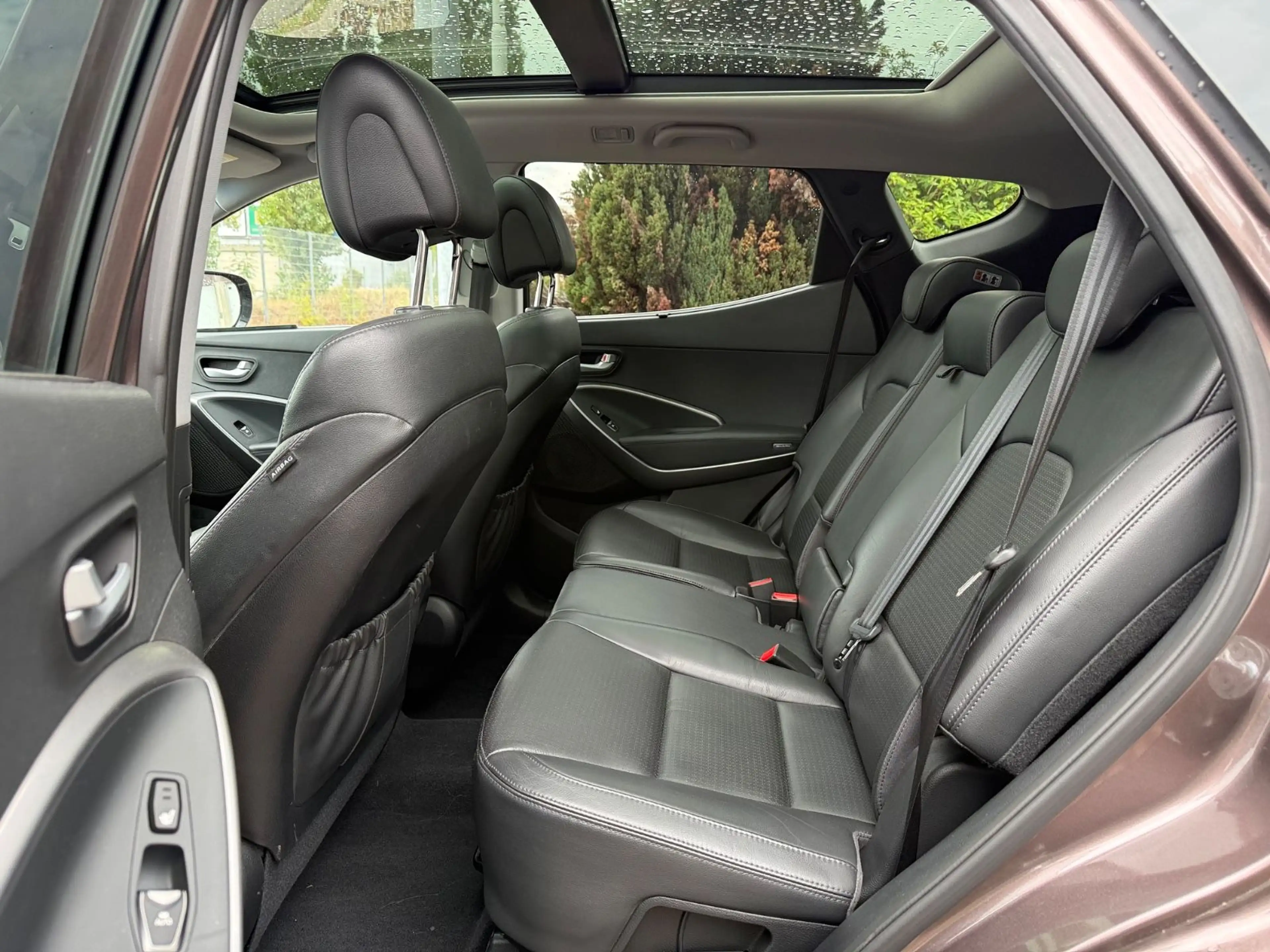Hyundai SANTA FE Premium 4WD Vollausstattung Panorama — photo 8