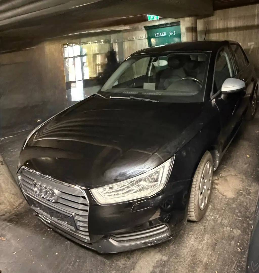 Audi A1 A1 SB 1,4 TDI COD Sport COD Sport Schwarz - 2