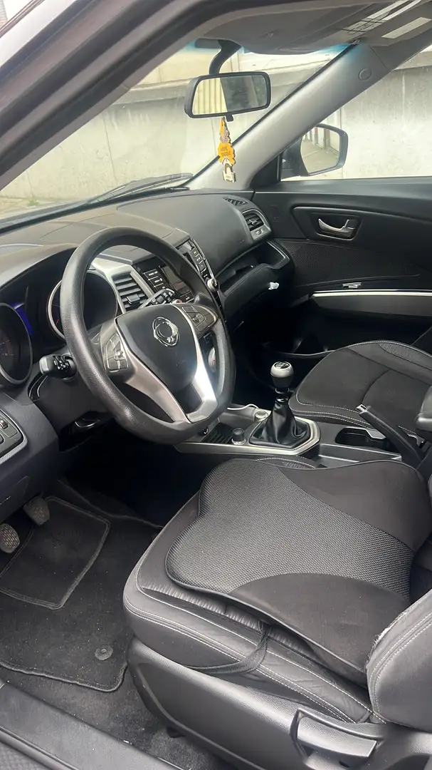 SsangYong Tivoli 1.6i e-XGi 2WD Crystal - 1