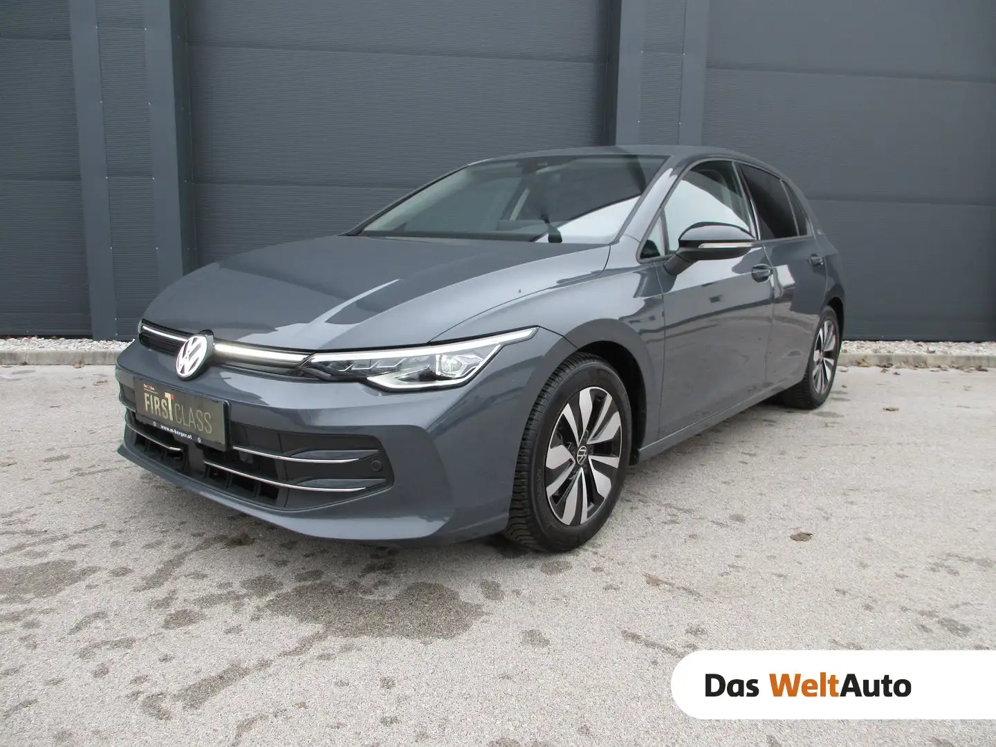 Volkswagen Golf VIII Lim. 1.5 TSI 110 kW Life Grau - 1