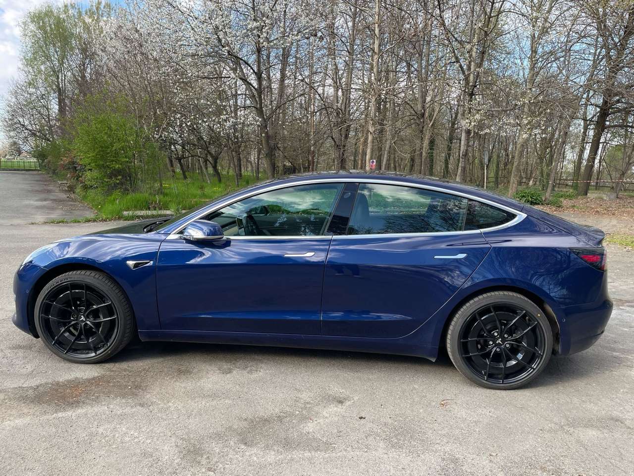 Tesla Model 3 Long Range Dual Motor awd