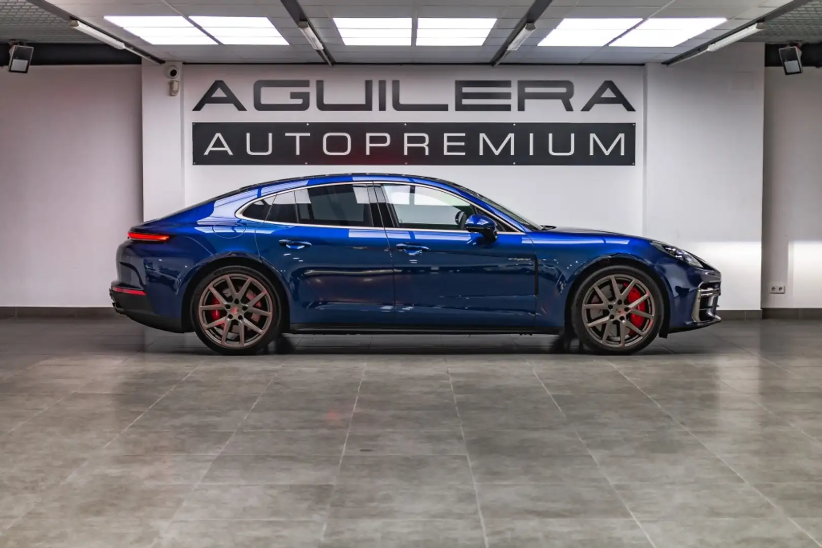 Porsche Panamera Turbo E-Hybrid Aut. Azul - 2