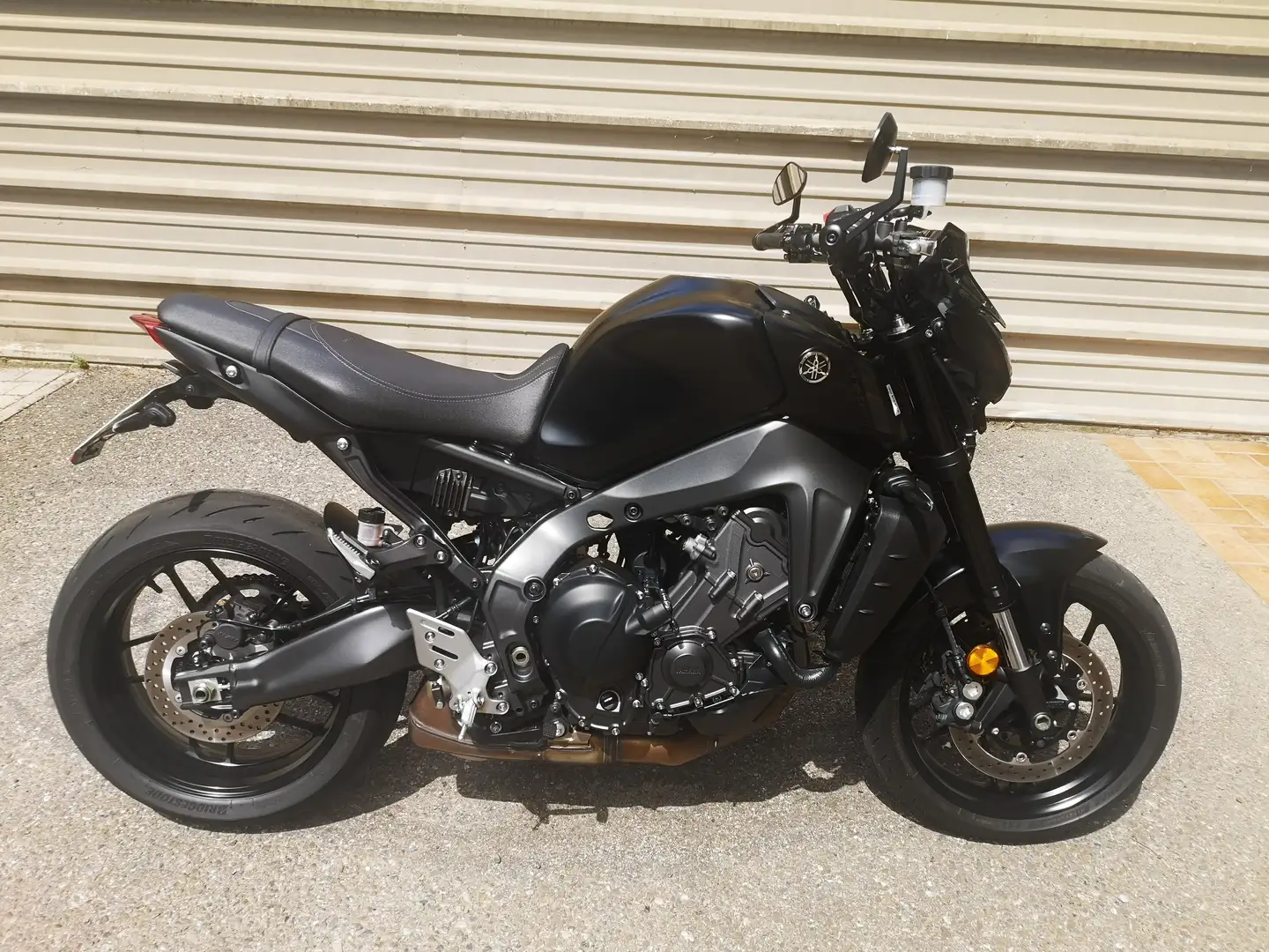Yamaha MT-09 Nero - 2