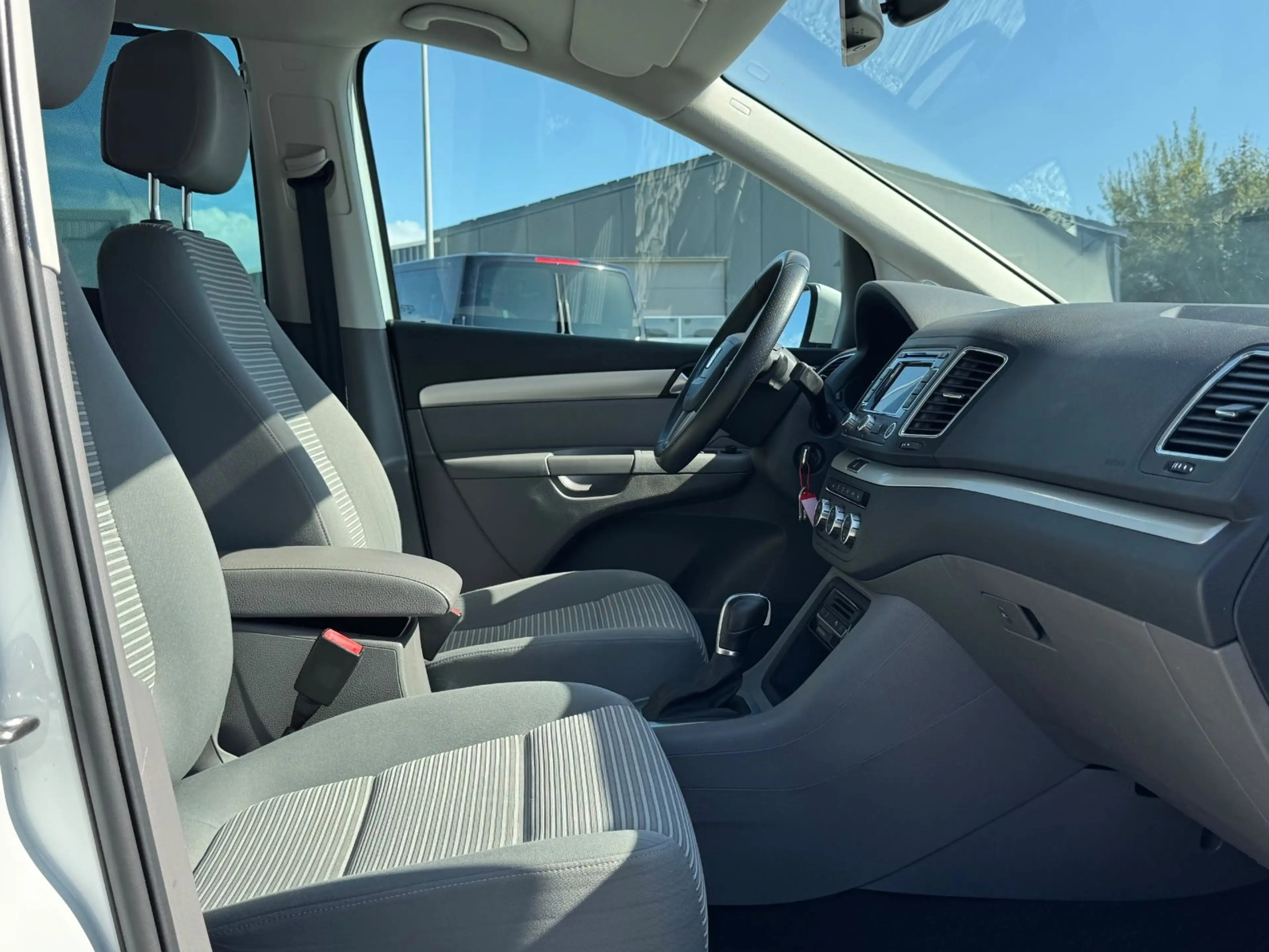 SEAT Alhambra Style Automatik/TüV & Service Neu/8fach — photo 27