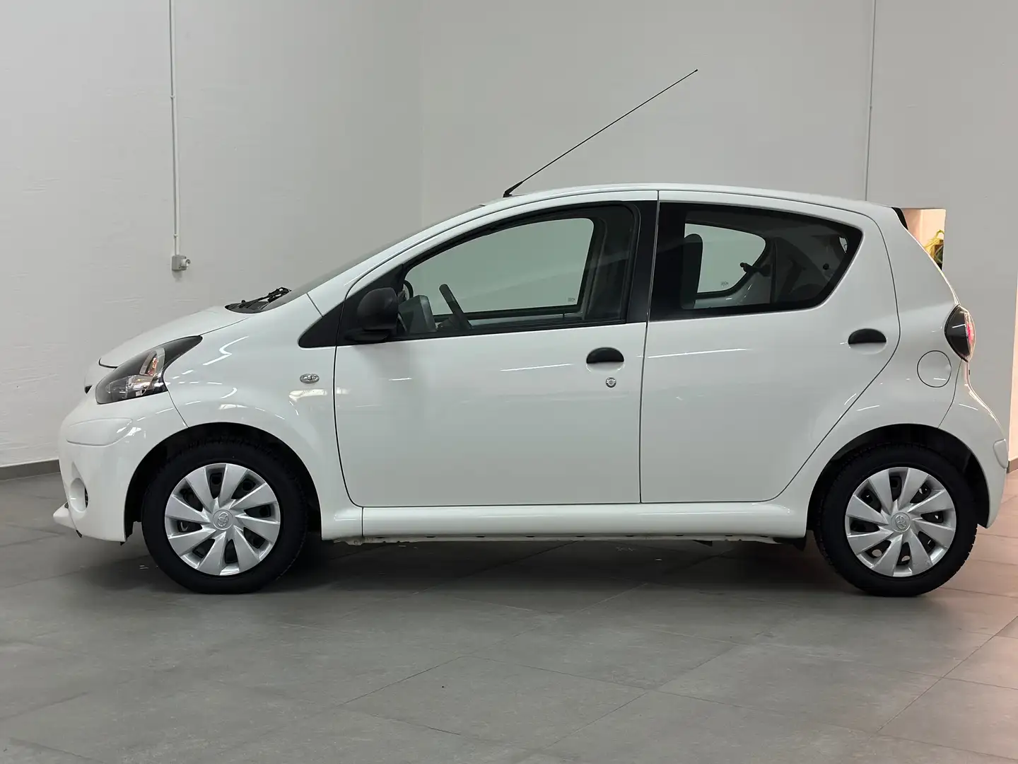 Toyota Aygo Aygo 5p 1.0 Lounge connect Bianco - 2