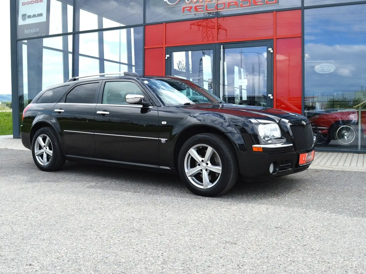 Chrysler 300C 300 C Touring AWD 5,7 V8 HEMI Autostick Schwarz - 1