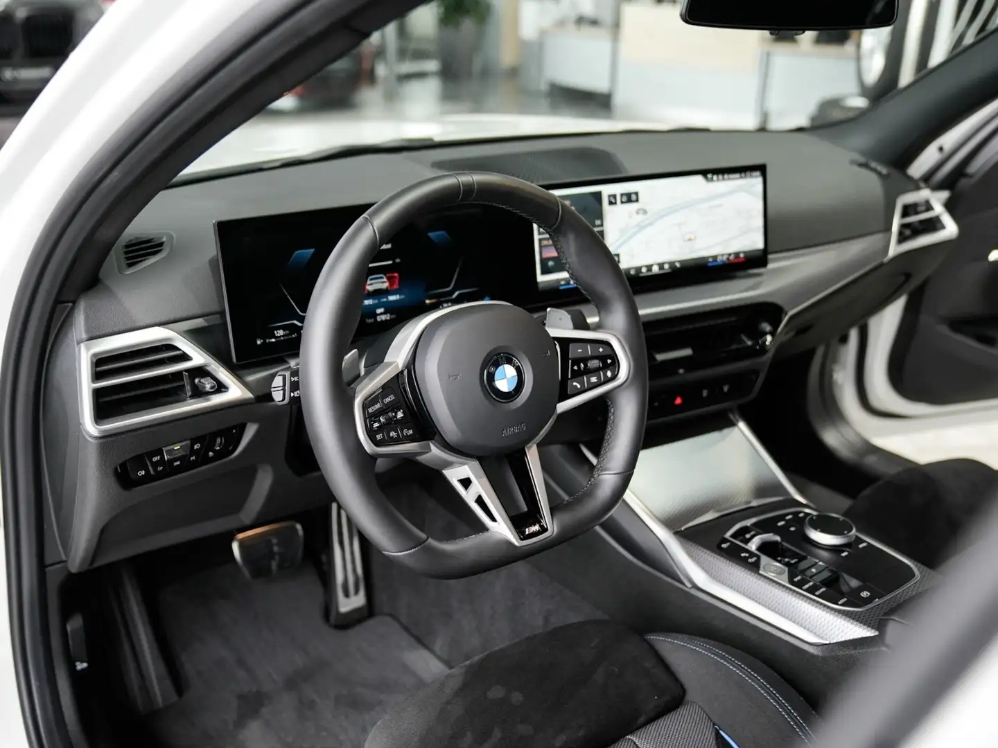 BMW 320 320i xDrive M Sport ACC Kamera Weiß - 2