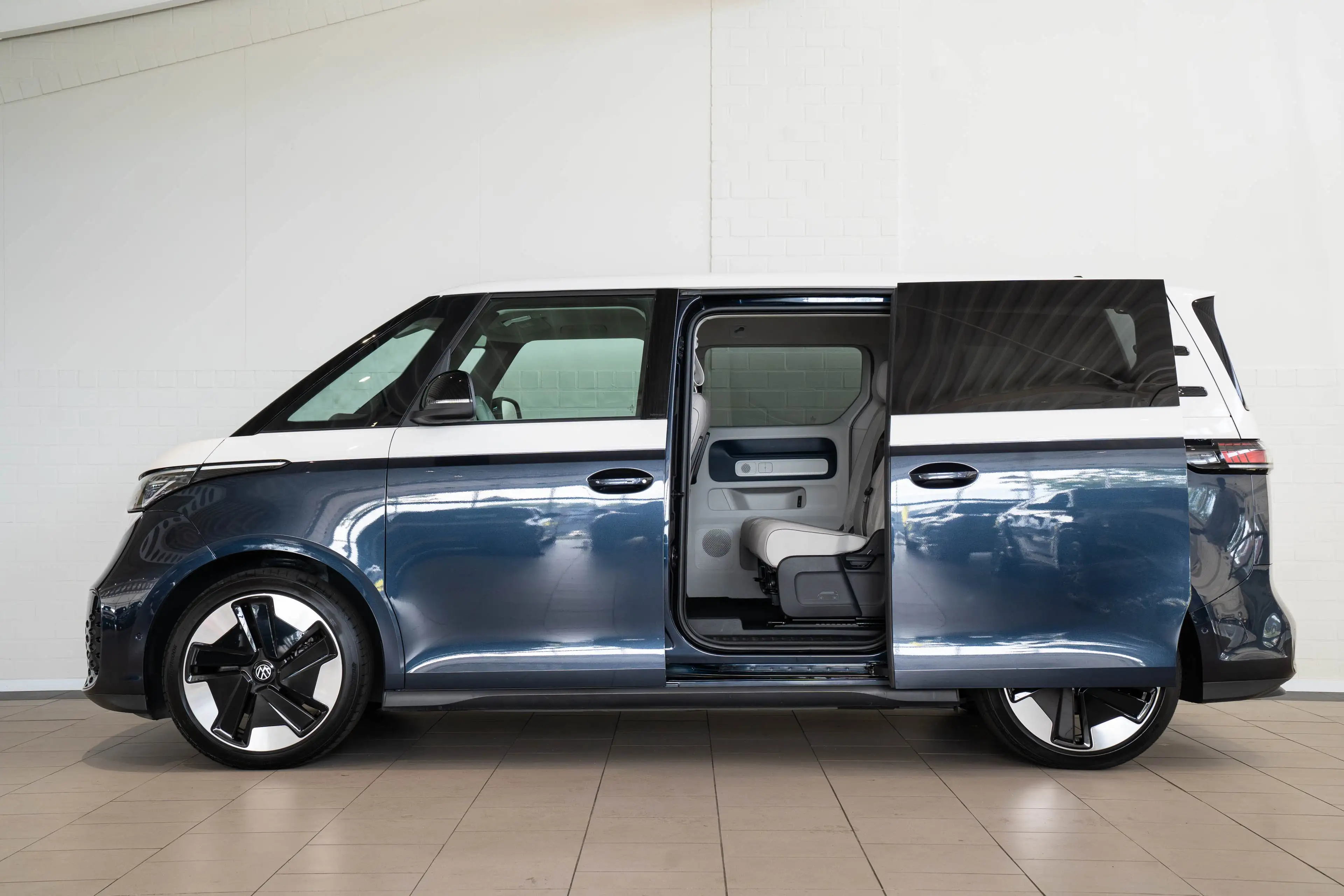 Volkswagen ID. Buzz Pro 5 pers Intro 77kWh | SOH 94% | Trekhaak | Elek — photo 4