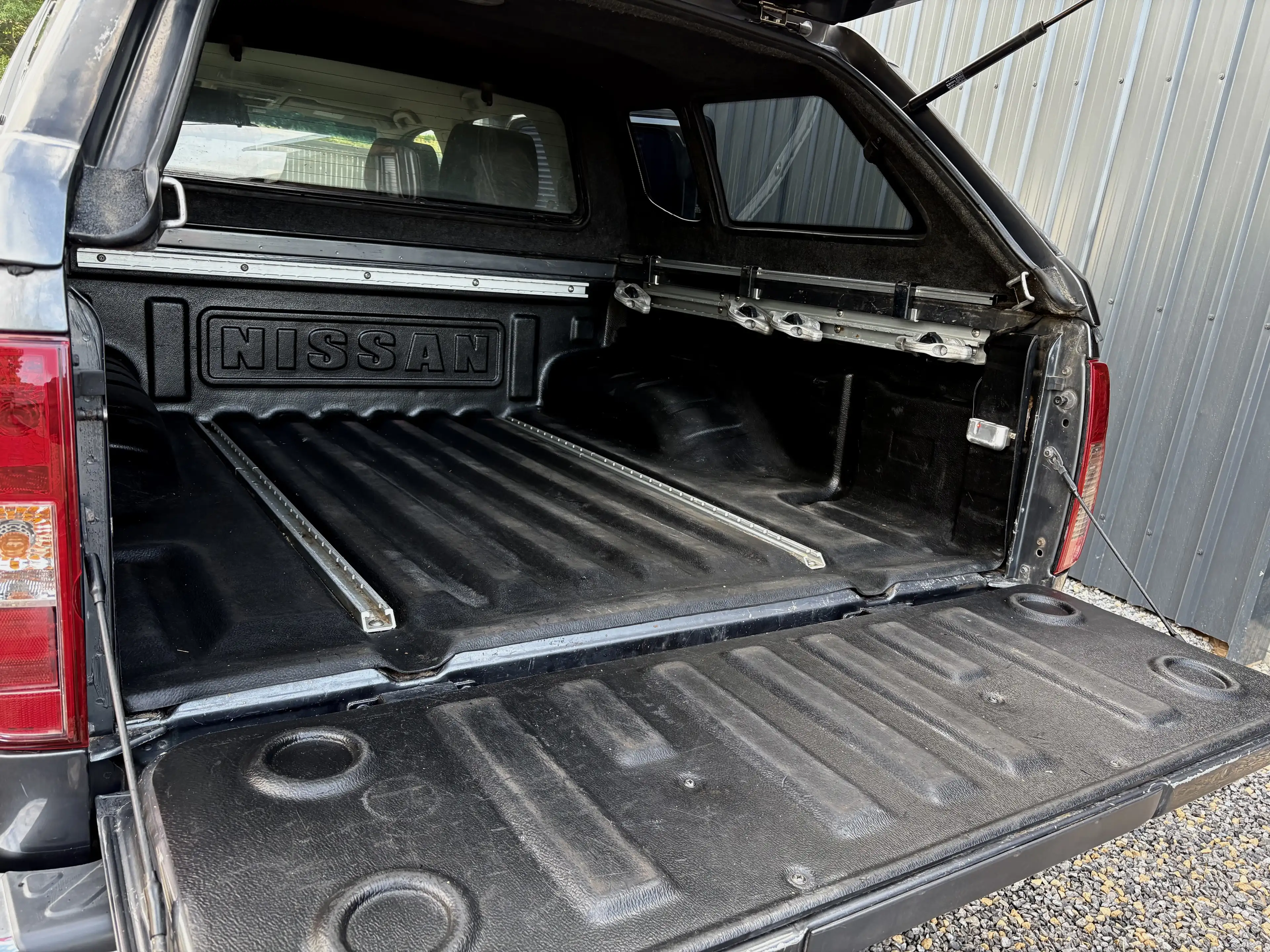 Nissan Navara 2.5 dCi 4x4 190cv/ Hardtop/ Garantie — photo 12