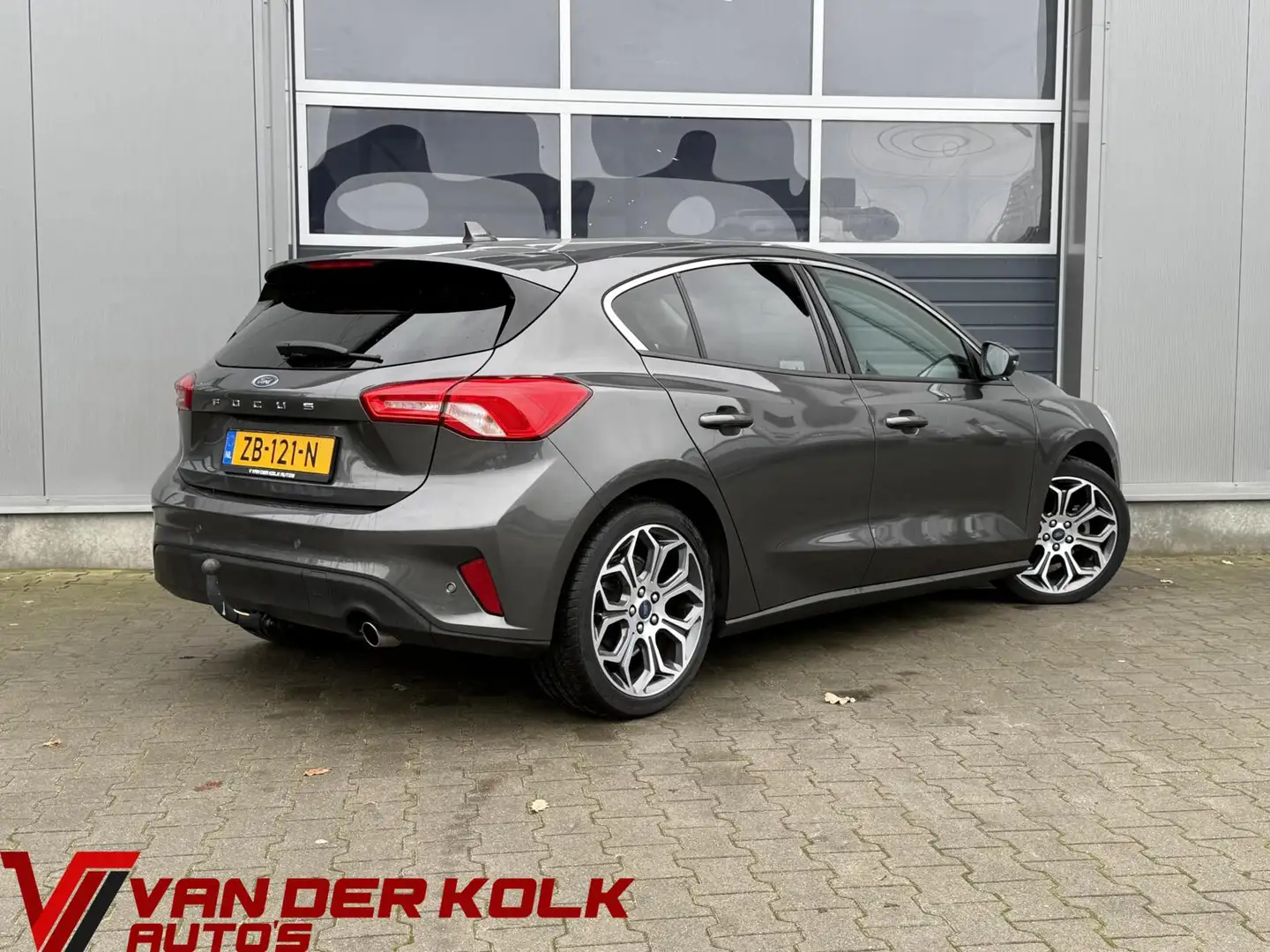 Ford Focus 1.5 EcoBlue Titanium | CarPlay | Navigatie | LED | Gris - 2