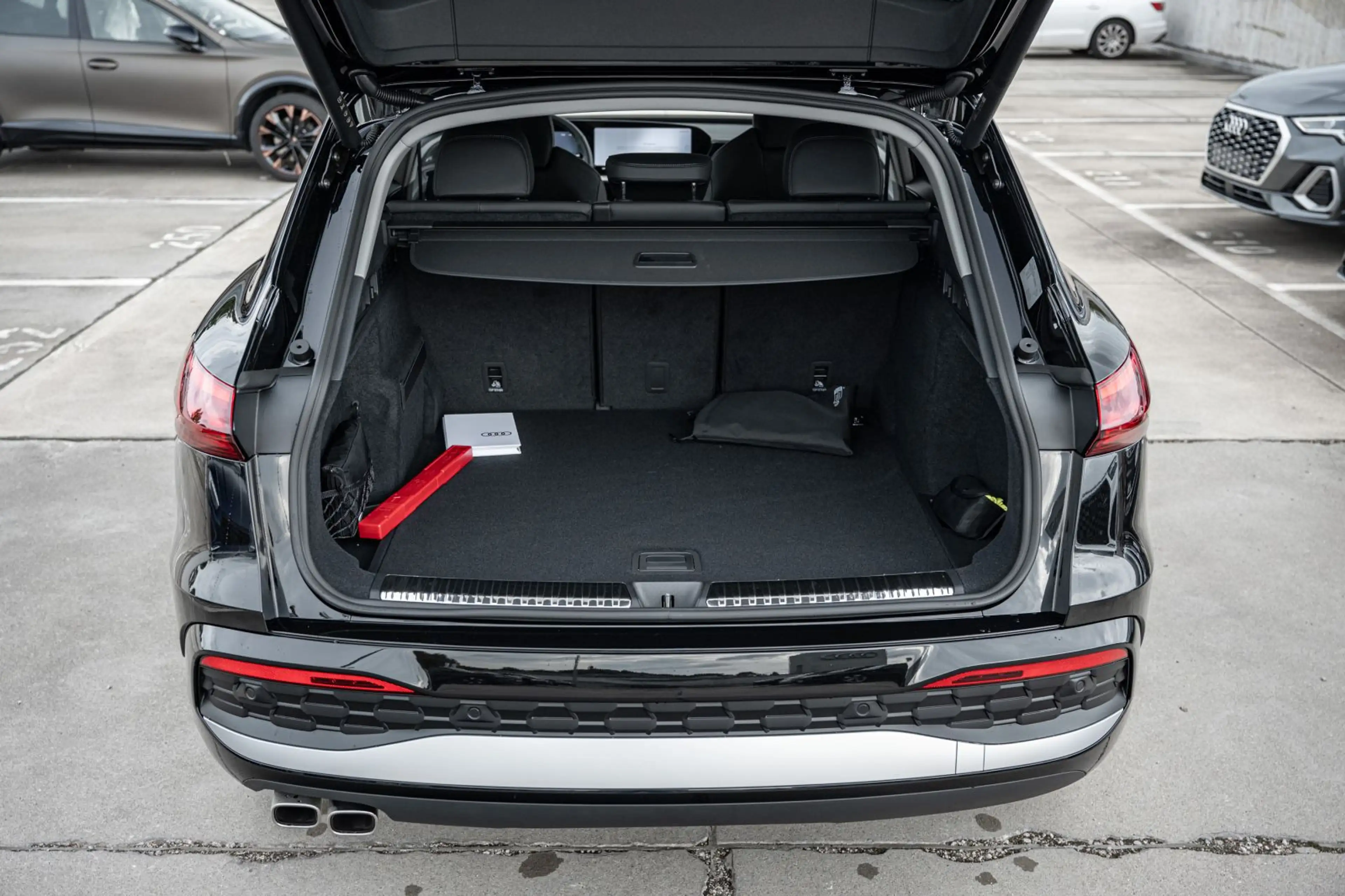 Audi Q5 TDI S tronic quattro 220 KW NAVI/MATRIX/360° — photo 11