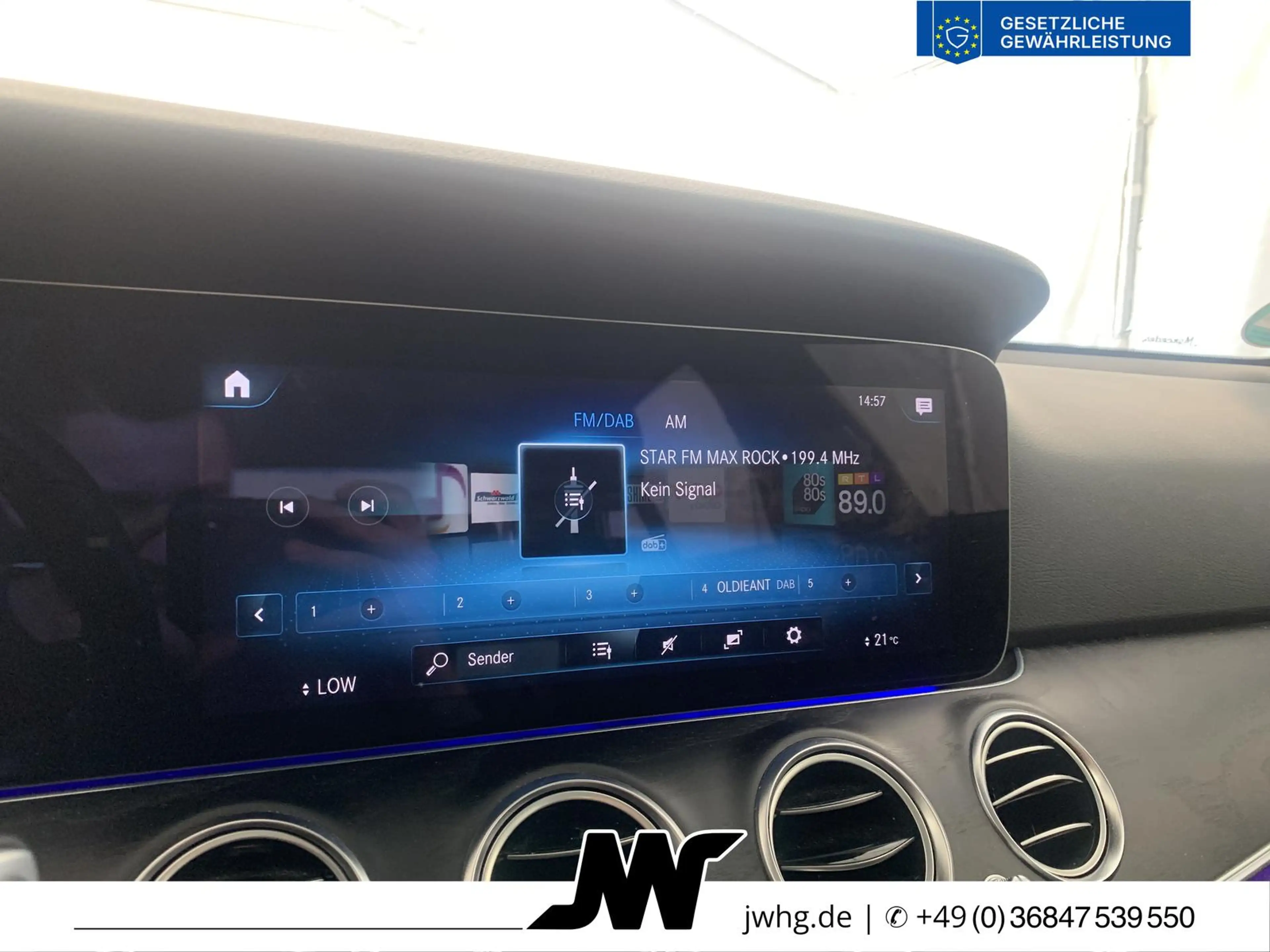 Mercedes-Benz E 400 E400 Avantgarde Voll-Leder Distr+ SiKlima Glasd — photo 11
