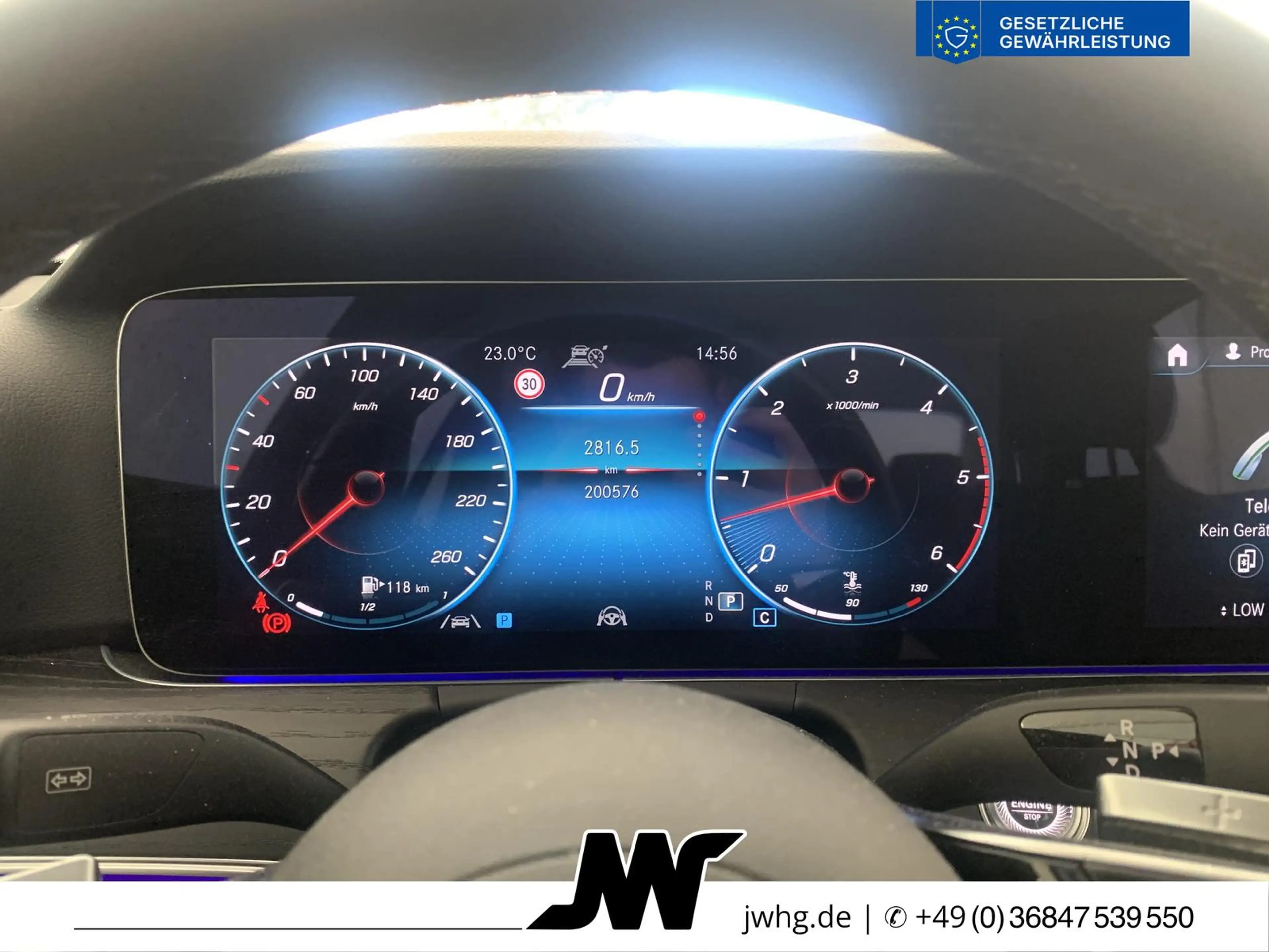 Mercedes-Benz E 400 E400 Avantgarde Voll-Leder Distr+ SiKlima Glasd — photo 9