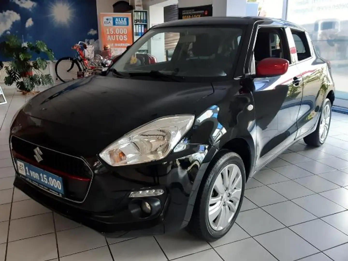 Suzuki Swift 1.2 Allgrip 4x4 Zwart - 1