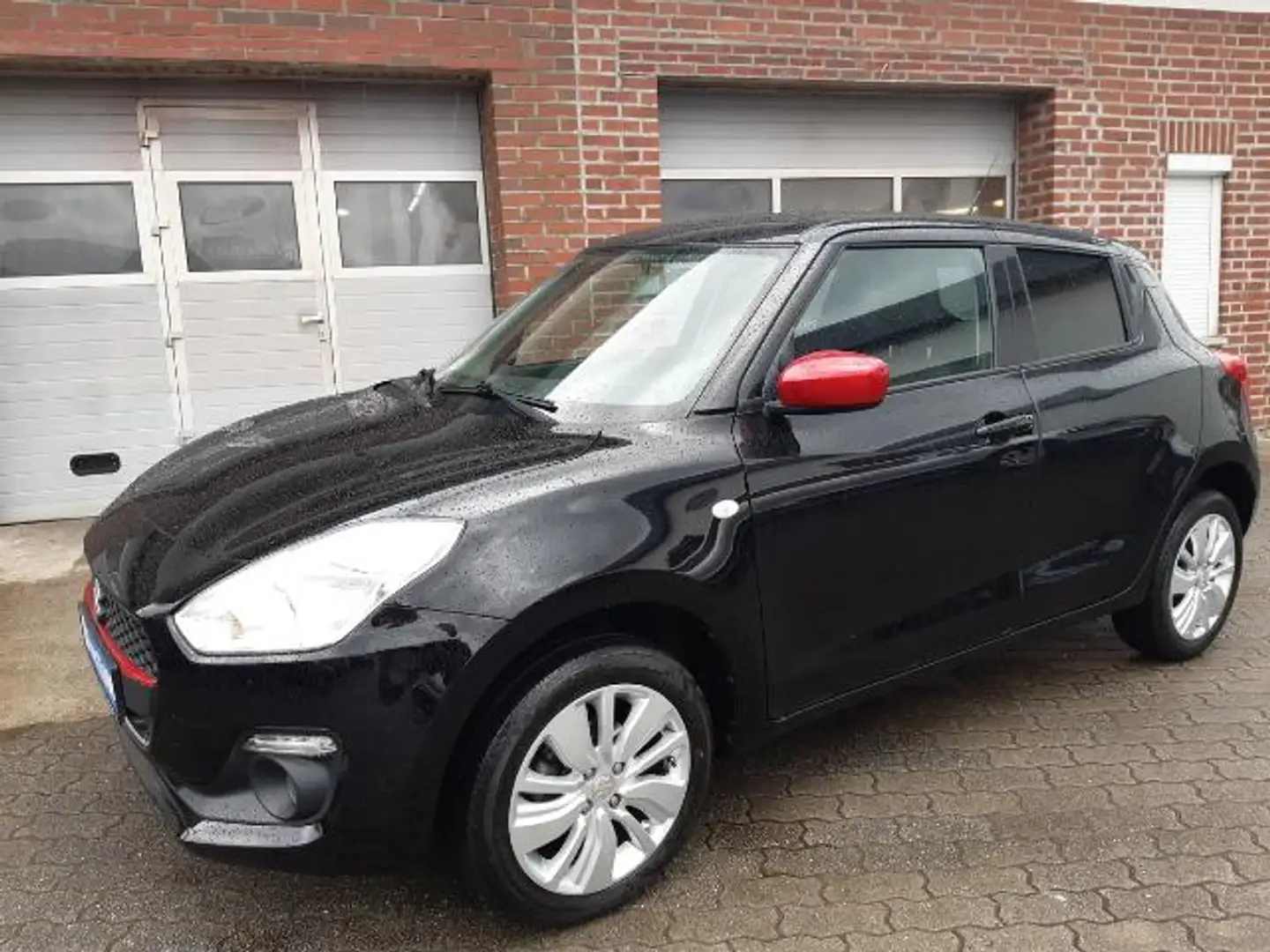 Suzuki Swift 1.2 Allgrip 4x4 / aus 1.Hand Zwart - 1
