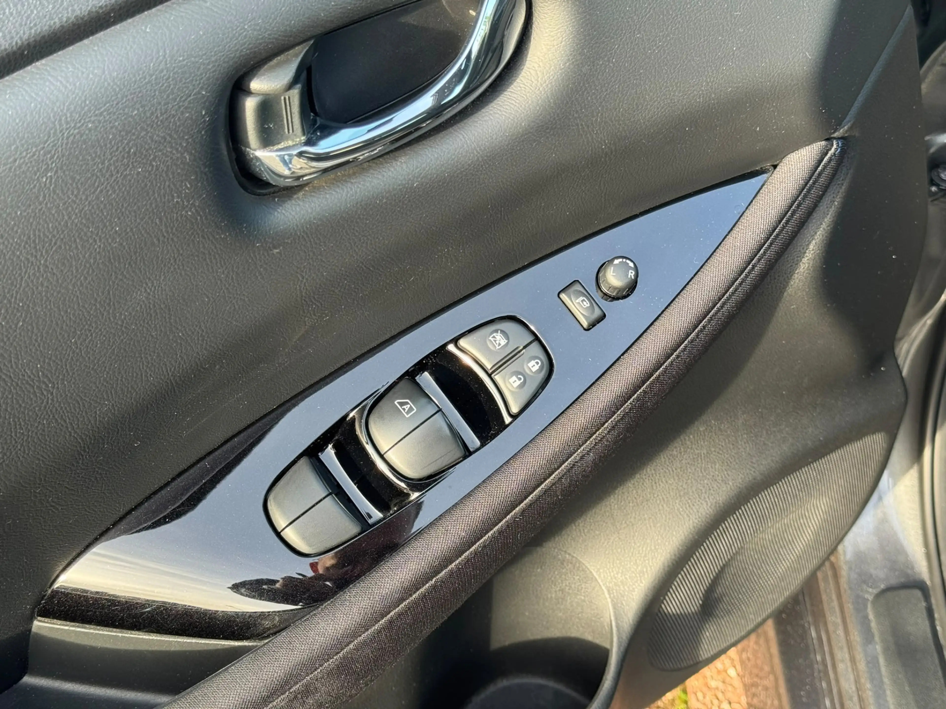 Nissan Leaf Acenta 40 kWh — photo 9