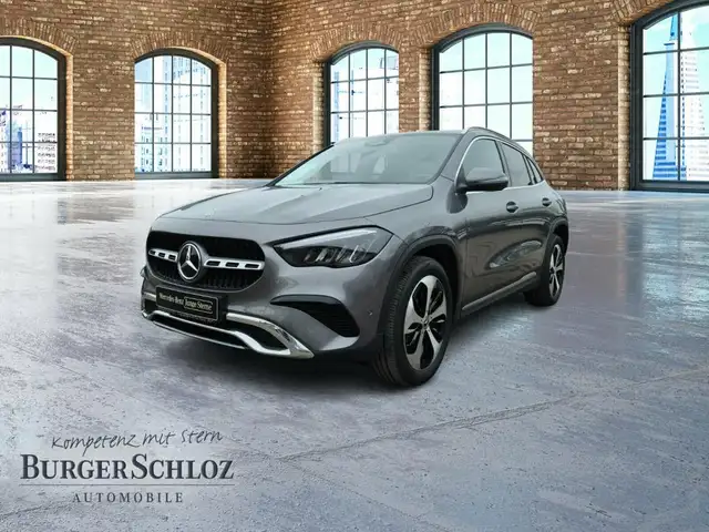 Mercedes-Benz GLA 180 LED/KAMERA/NAVI