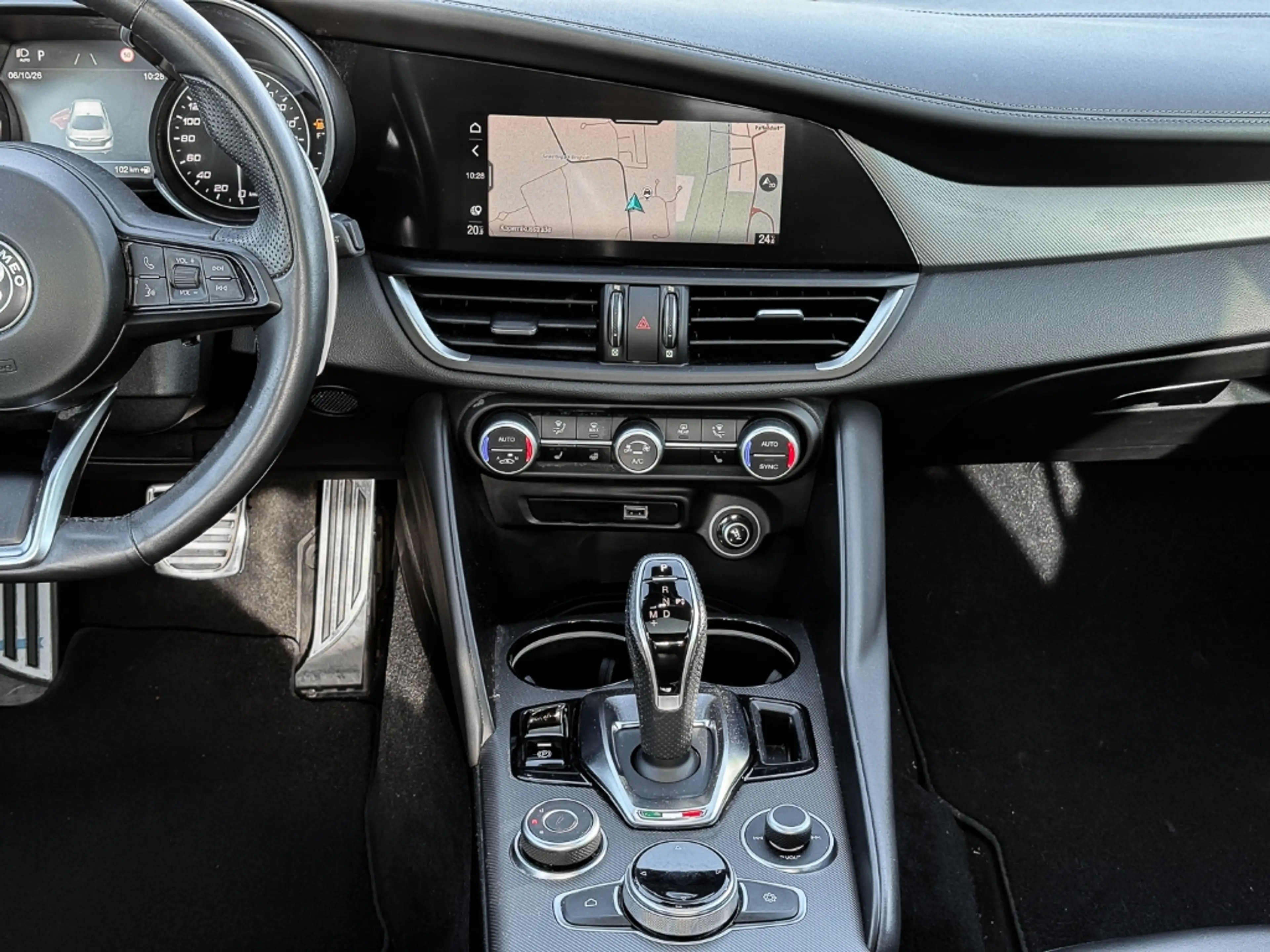 Alfa Romeo Giulia Veloce Q4 AD El. Fondsitzverst. El. Panodach Navi — photo 9