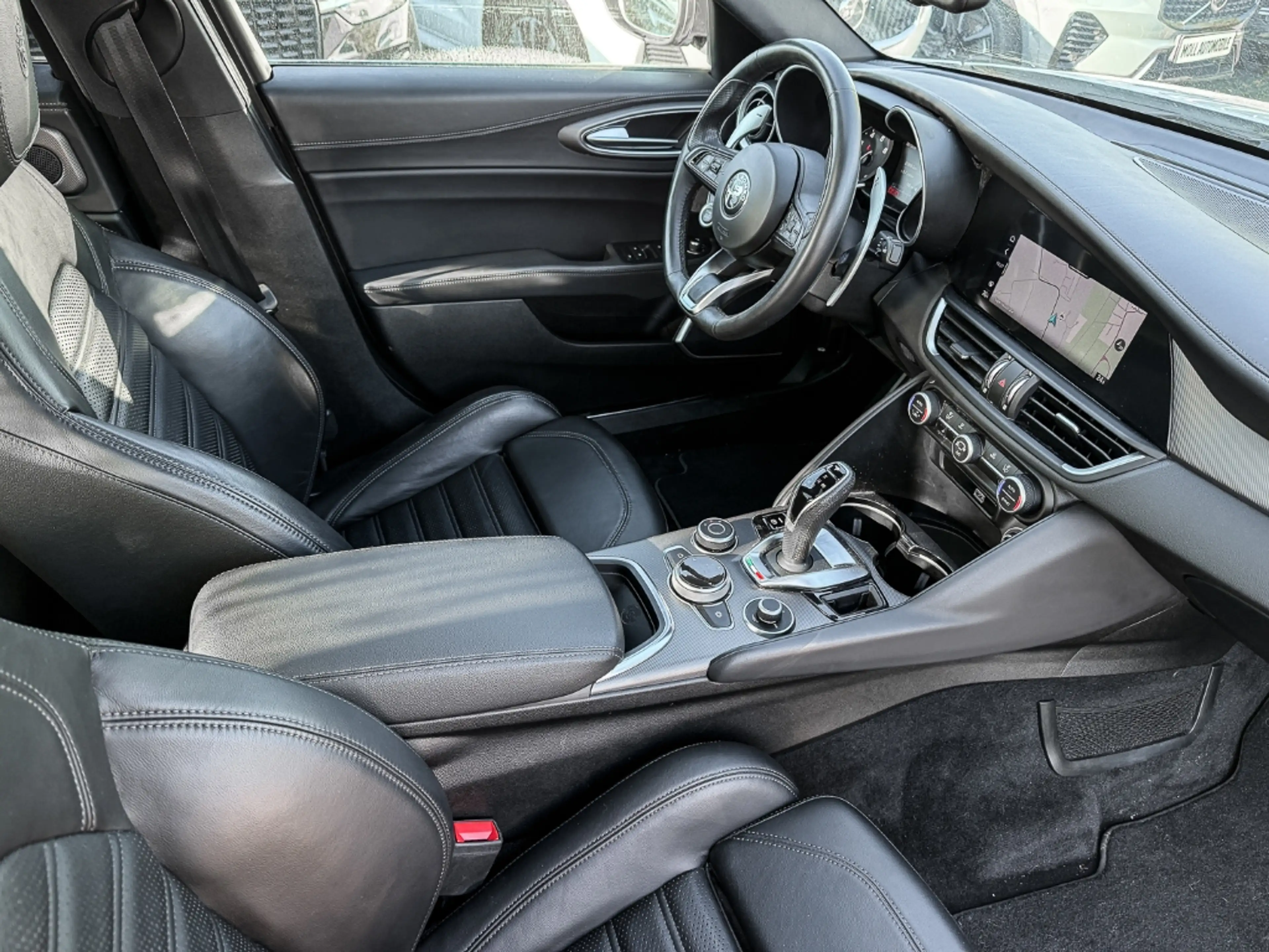 Alfa Romeo Giulia Veloce Q4 AD El. Fondsitzverst. El. Panodach Navi — photo 6