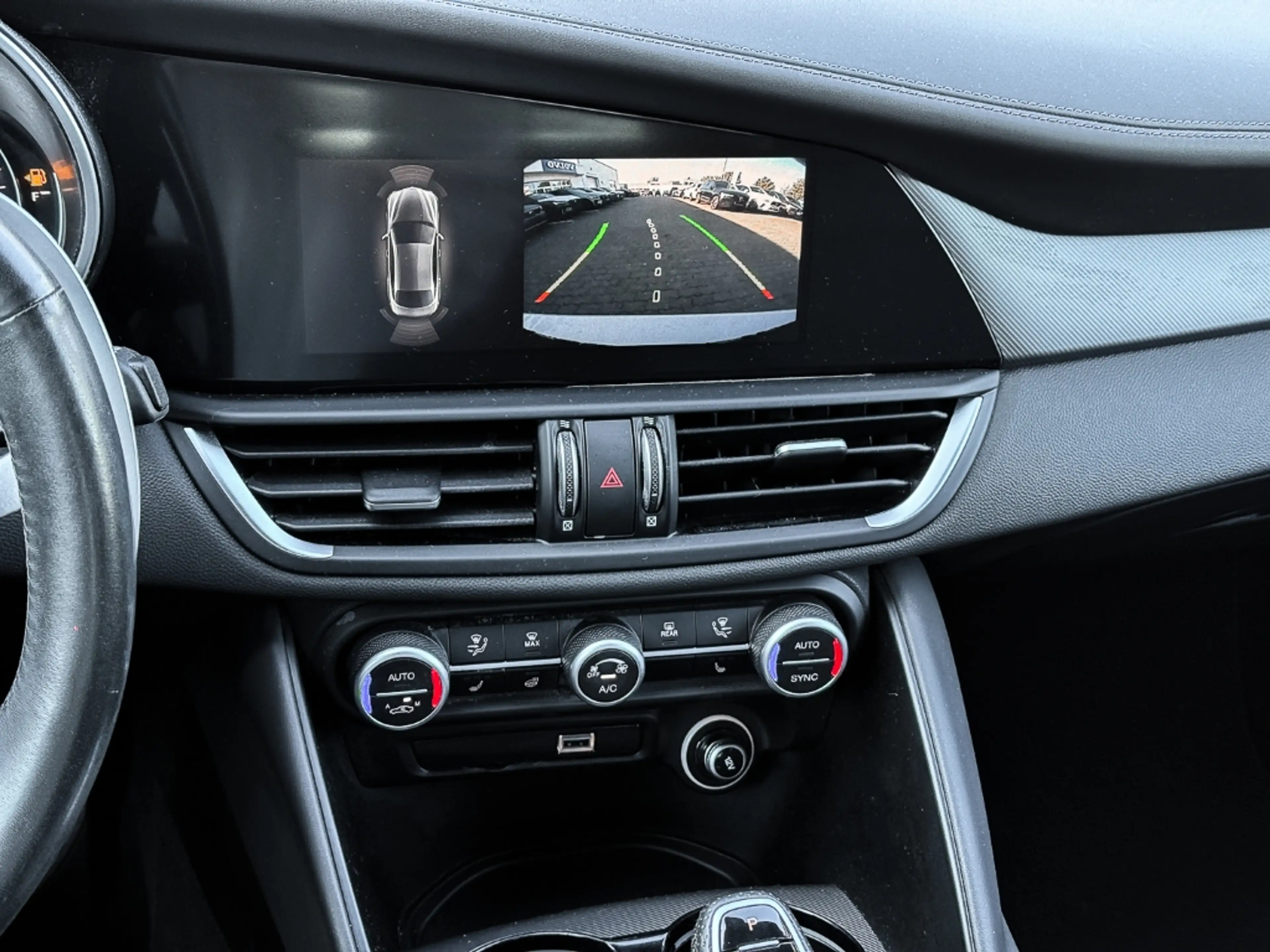 Alfa Romeo Giulia Veloce Q4 AD El. Fondsitzverst. El. Panodach Navi — photo 11
