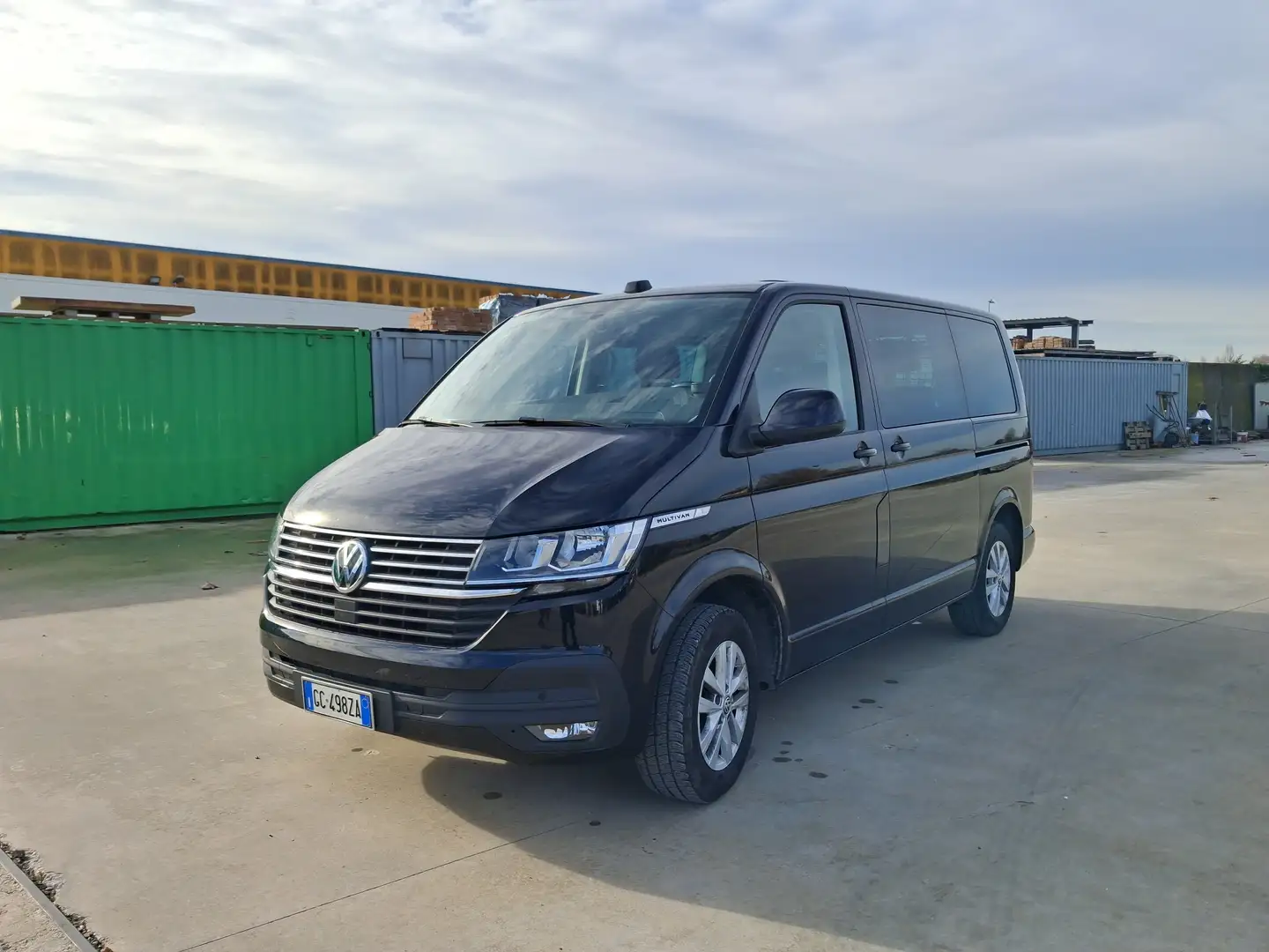 Volkswagen T6.1 Multivan Multivan T6.1 2020 2.0 TDI Comf 150CV 7p. Чёрный - 1