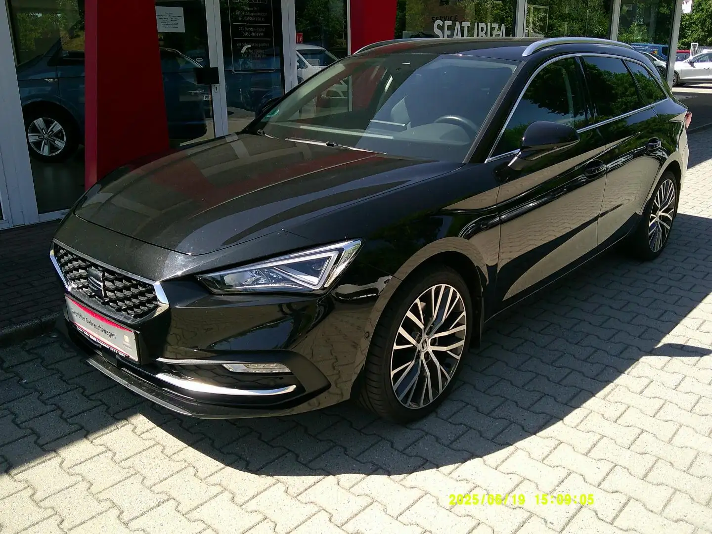 SEAT XCELLENCE Schwarz - 1