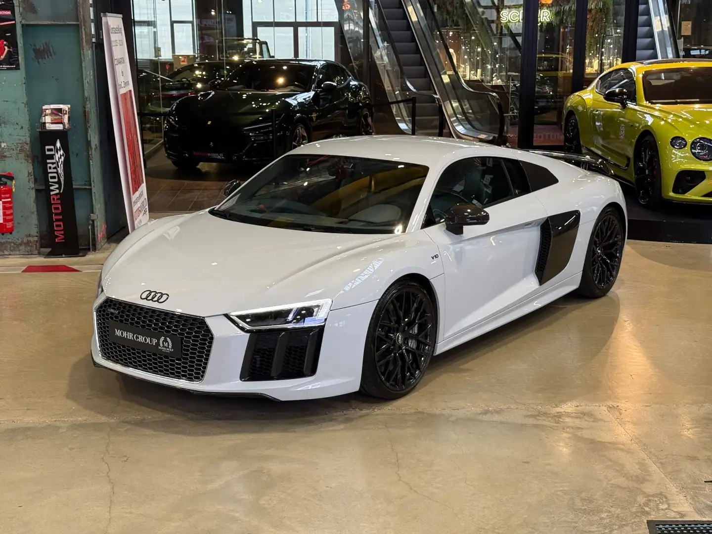 Audi R8 quattro plus/EXCLUSIVE/CARBON/SCHALENSITZ Grau - 2