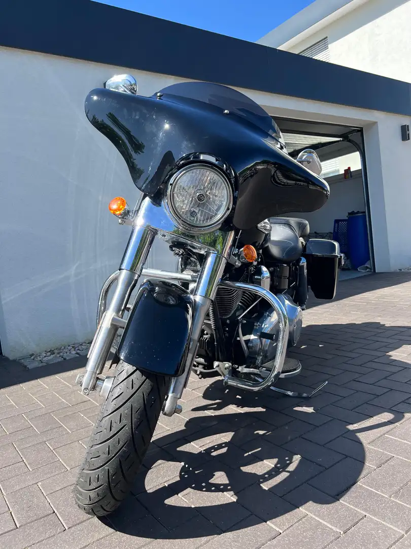 Harley-Davidson Dyna Switchback Schwarz - 1