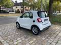 smart forTwo EQ Coupe*Klima*1.Hand*Sitzheizung* Weiß - thumbnail 4