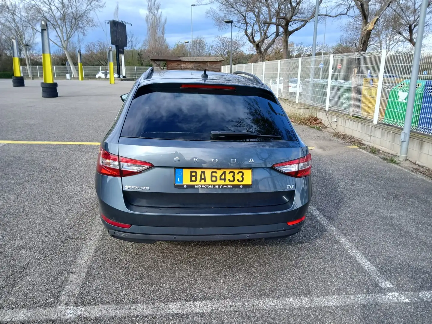 Skoda Superb Combi 1.4 TSI iV P-HEV Ambition DSG - 2