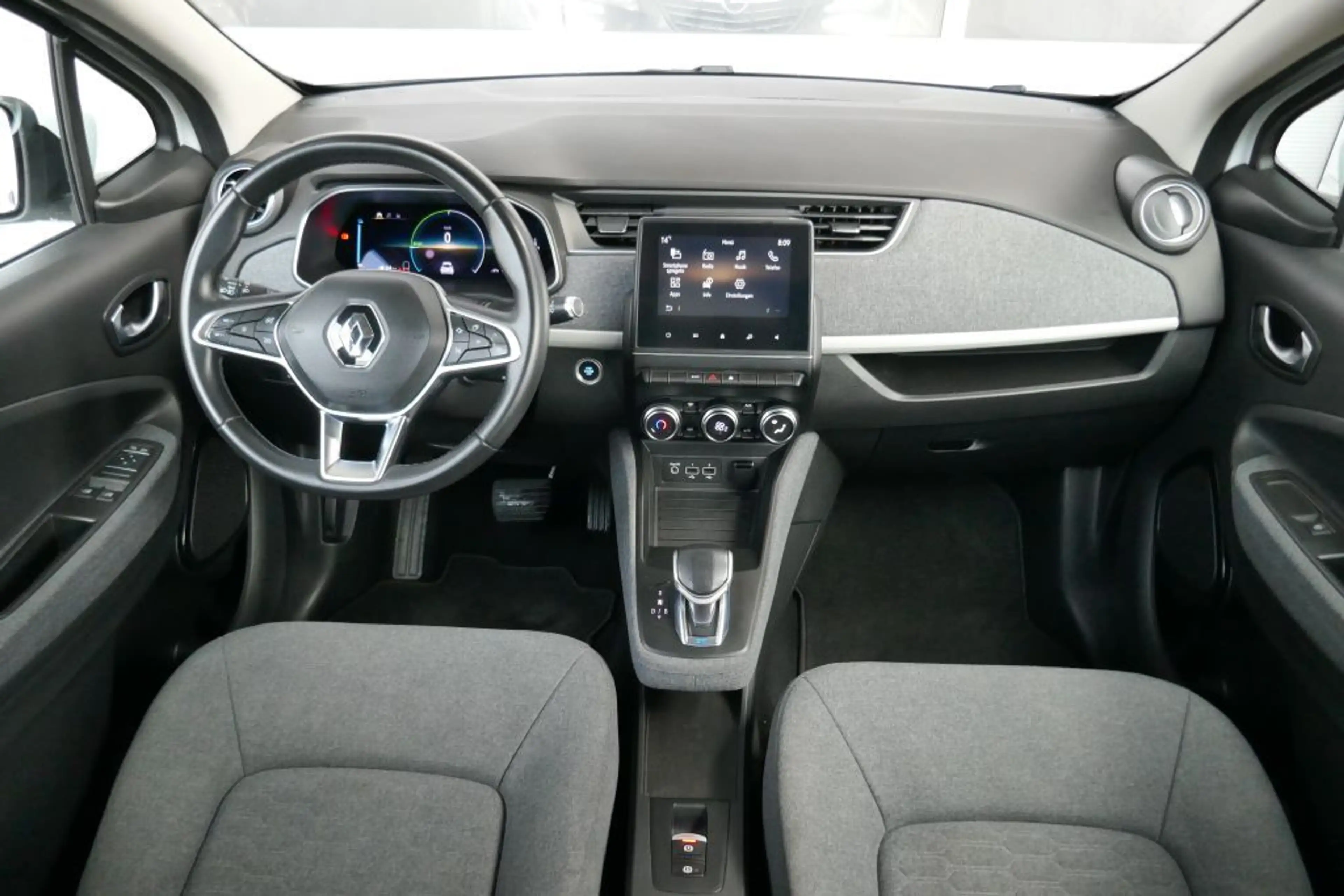 Renault ZOE (Kaufbatterie) Z.E. 50 KAMERA SOH 94 % — photo 9