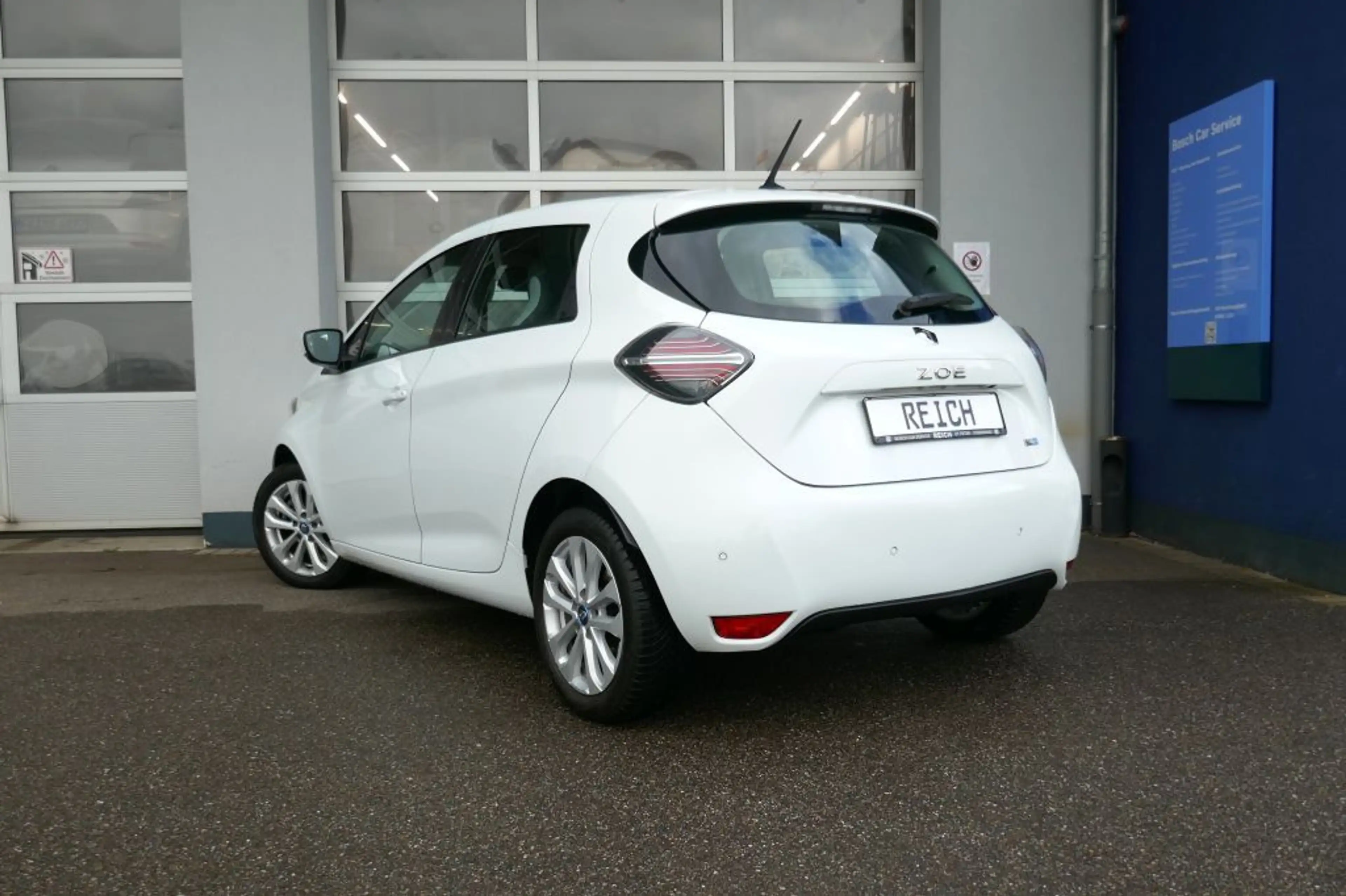 Renault ZOE (Kaufbatterie) Z.E. 50 KAMERA SOH 94 % — photo 2