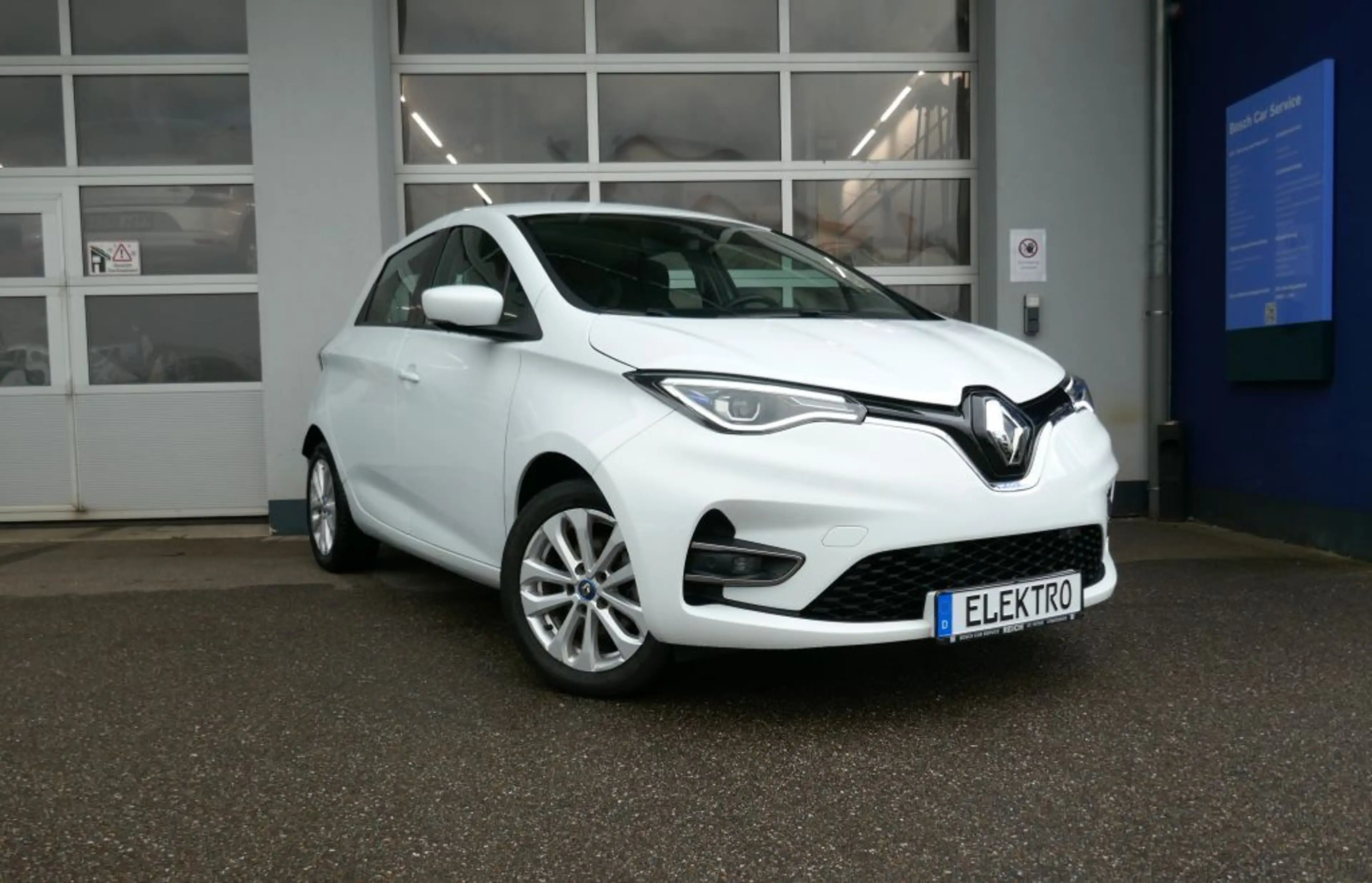 Renault ZOE (Kaufbatterie) Z.E. 50 KAMERA SOH 94 % — photo 3