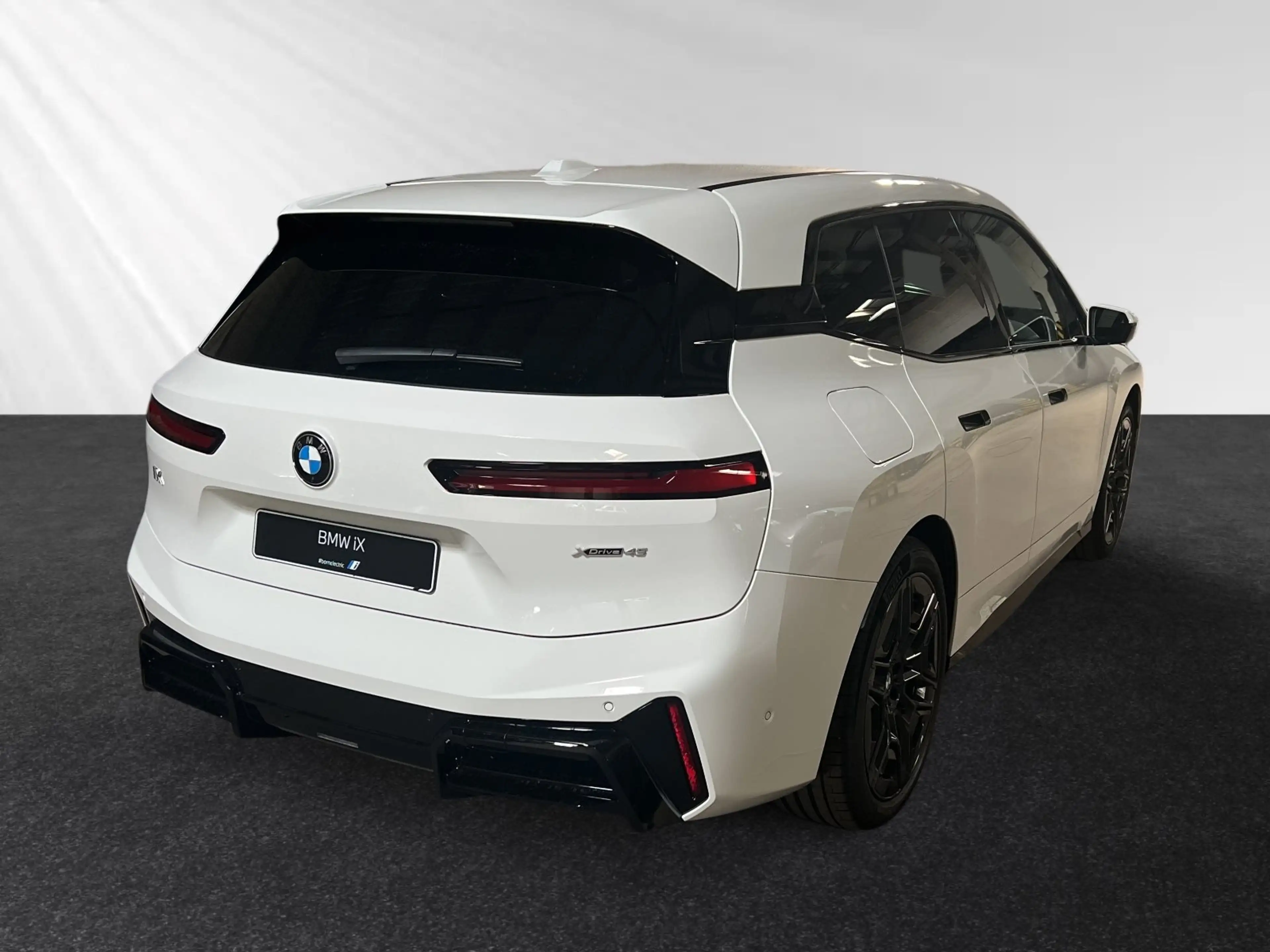 BMW iX xDrive45 M Sport|AHK|DA&PA-Prof.|H/K — photo 3