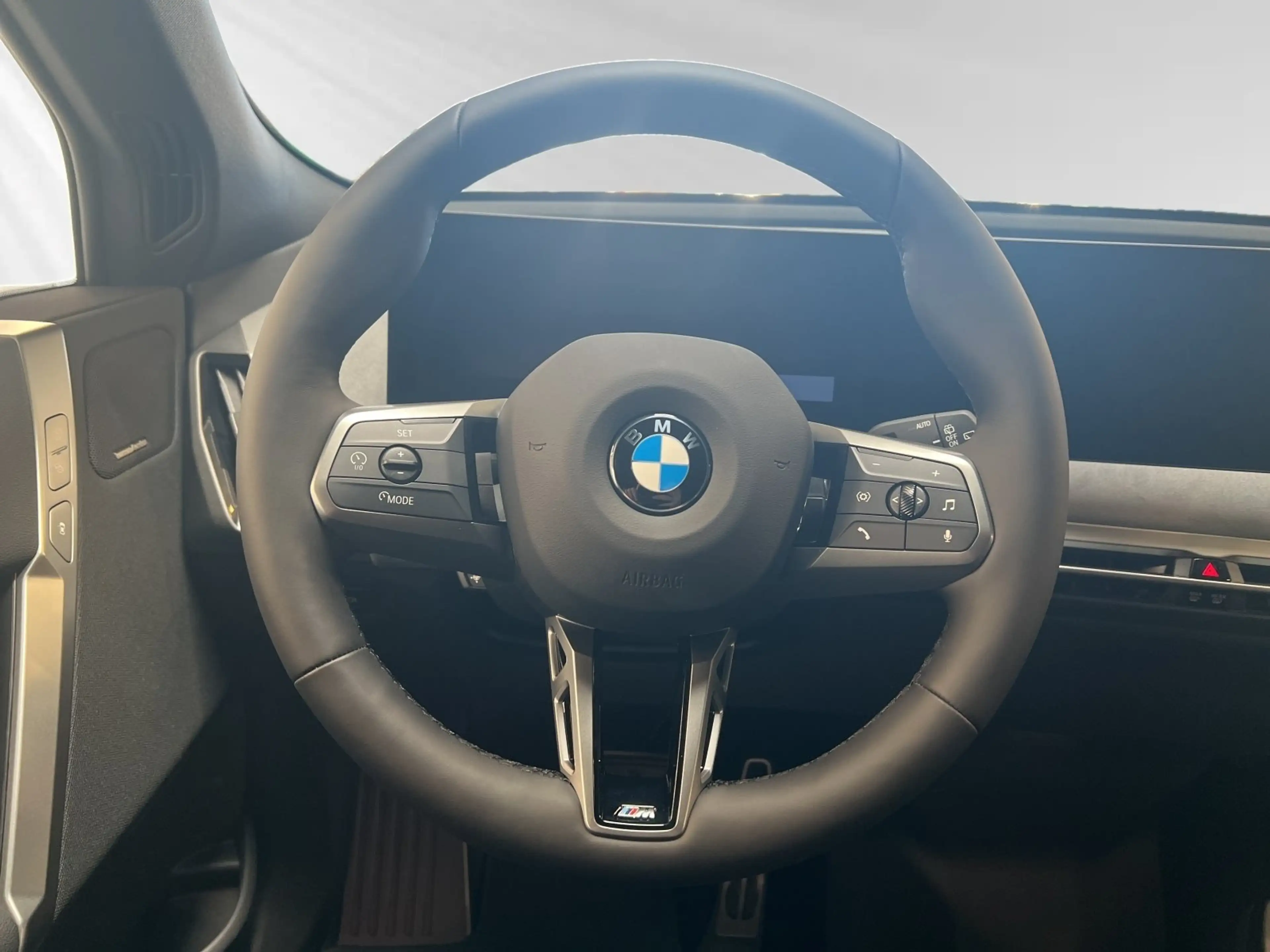 BMW iX xDrive45 M Sport|AHK|DA&PA-Prof.|H/K — photo 12